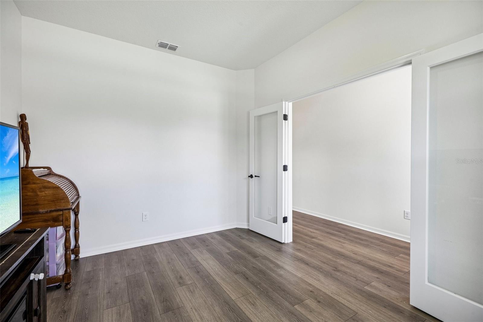 5812 Native Oak St Property Photo 8