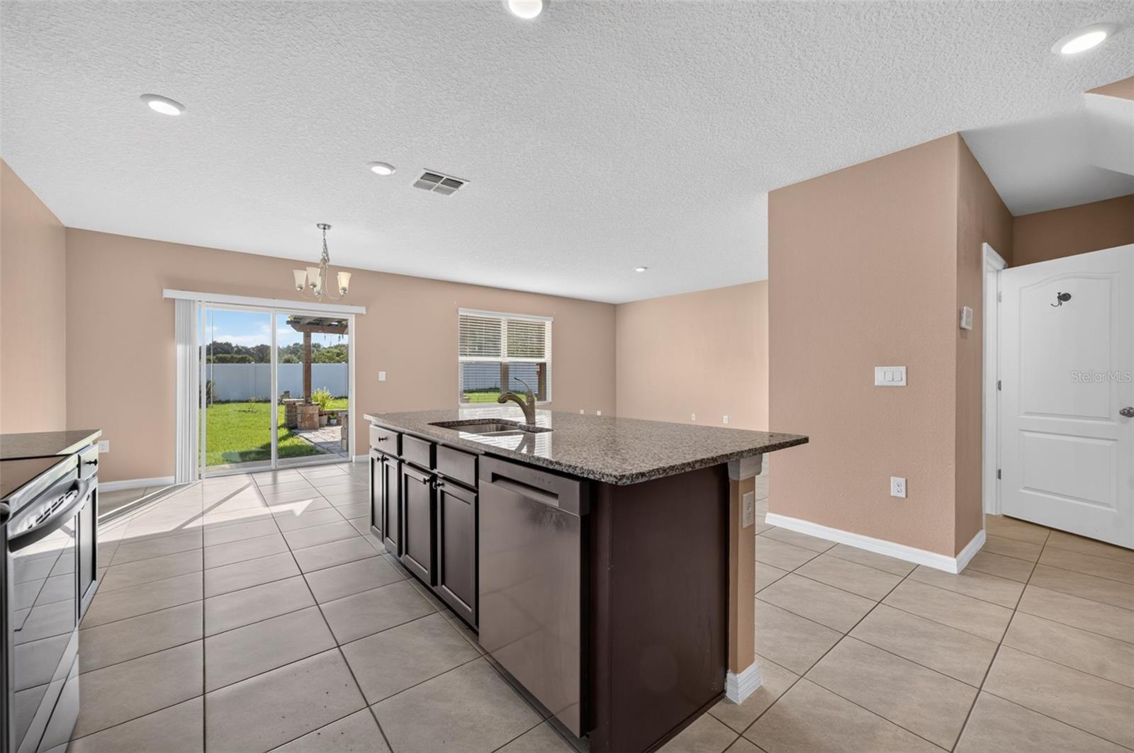 3042 Bethpage Loop Property Photo 15