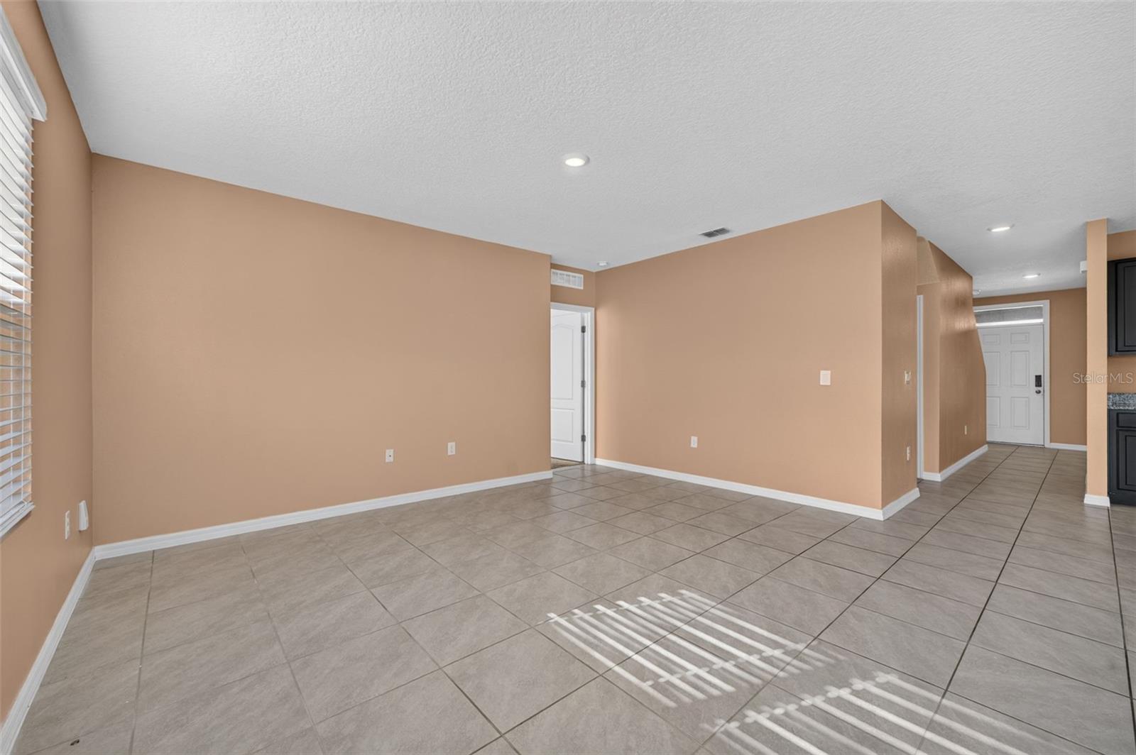 3042 Bethpage Loop Property Photo 17