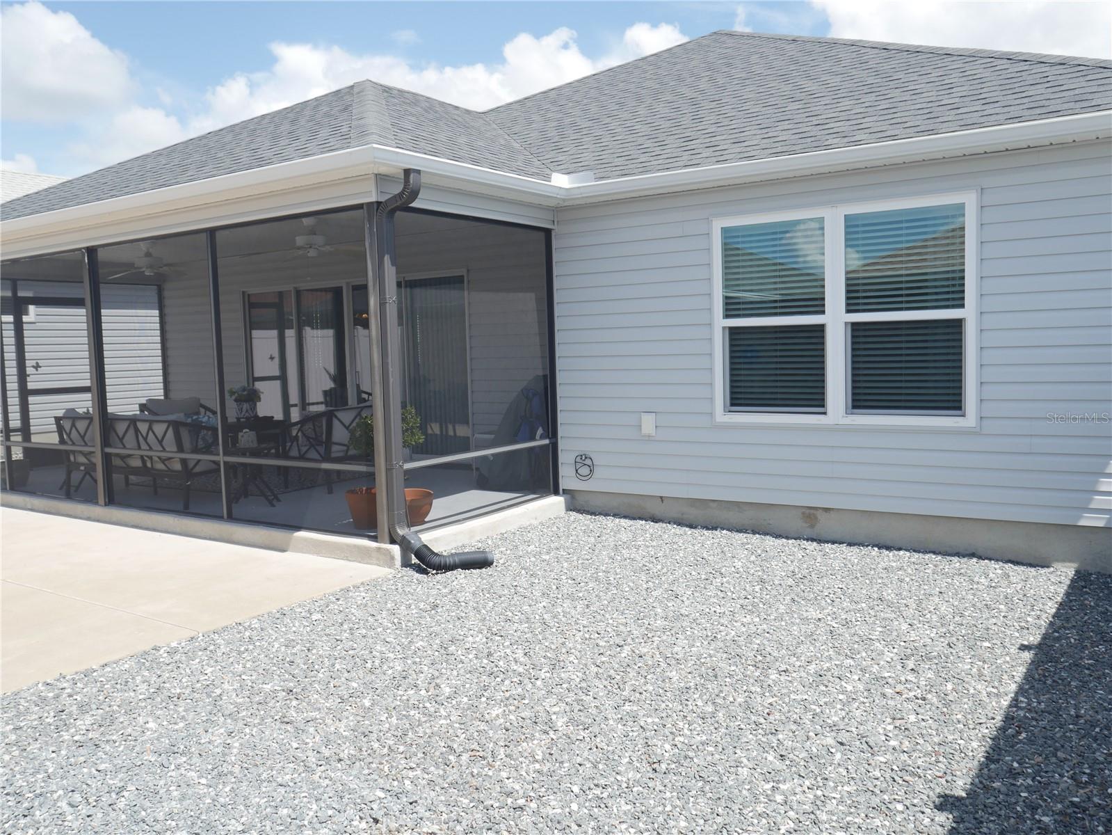 5672 Grimes Ct Property Photo 6