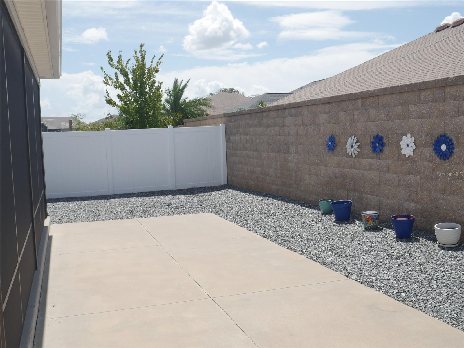 5672 Grimes Ct Property Photo 10