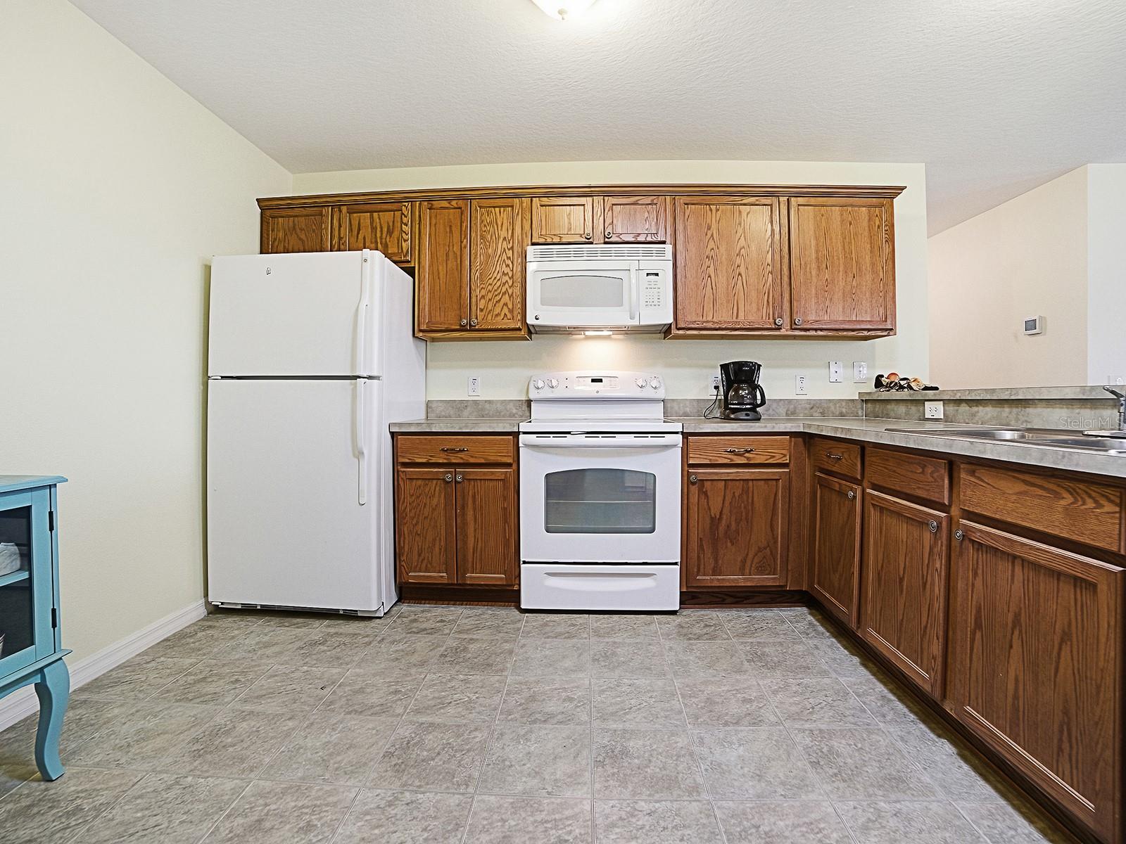 258 Arbella Loop Property Photo 14