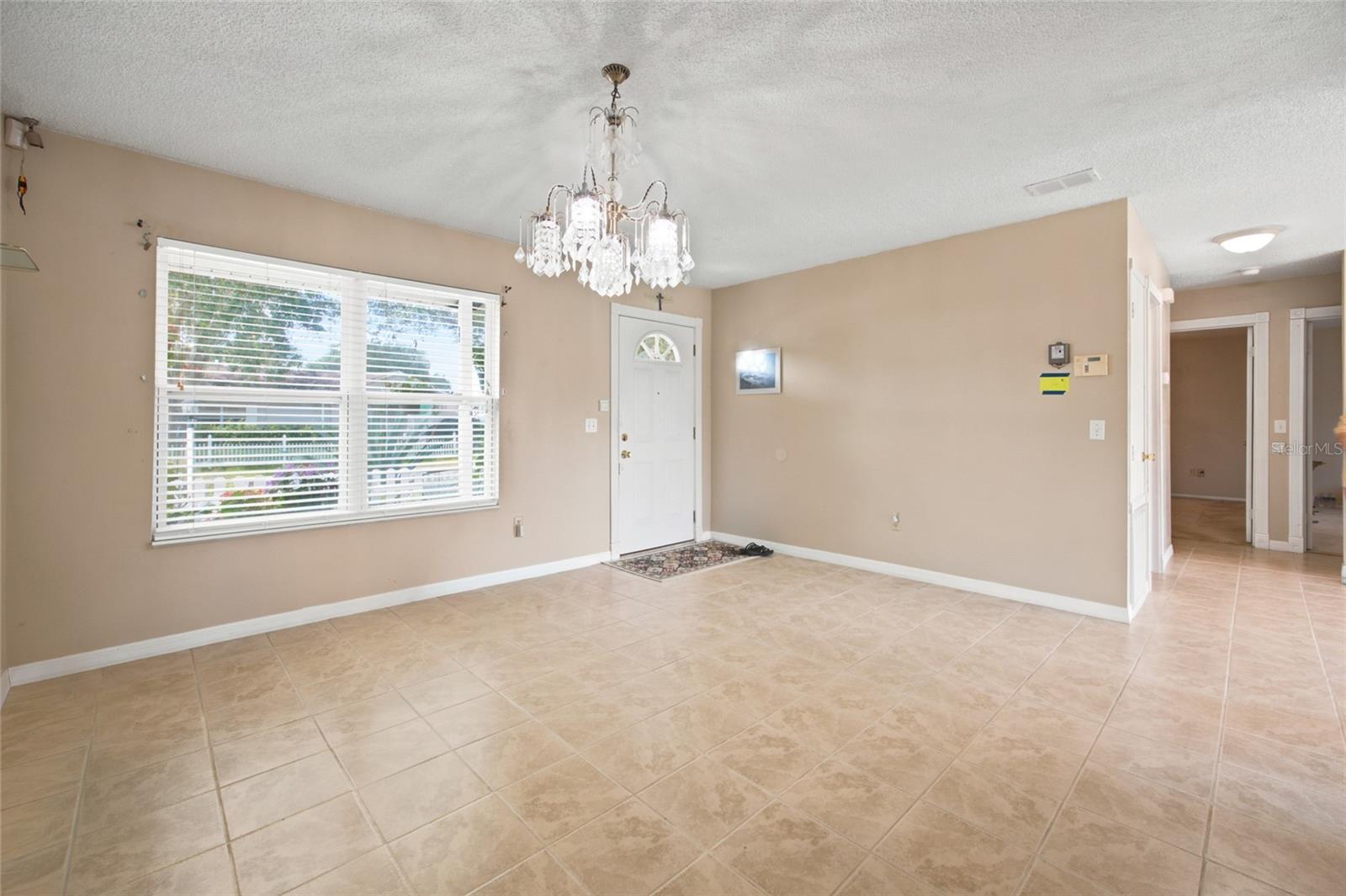 35 Hickory Track Way Property Photo 5