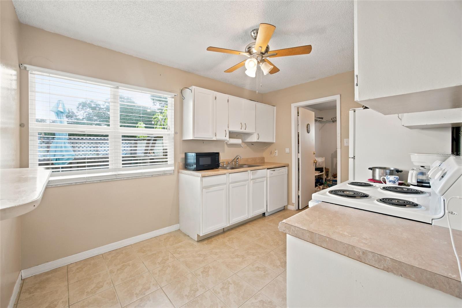 35 Hickory Track Way Property Photo 8