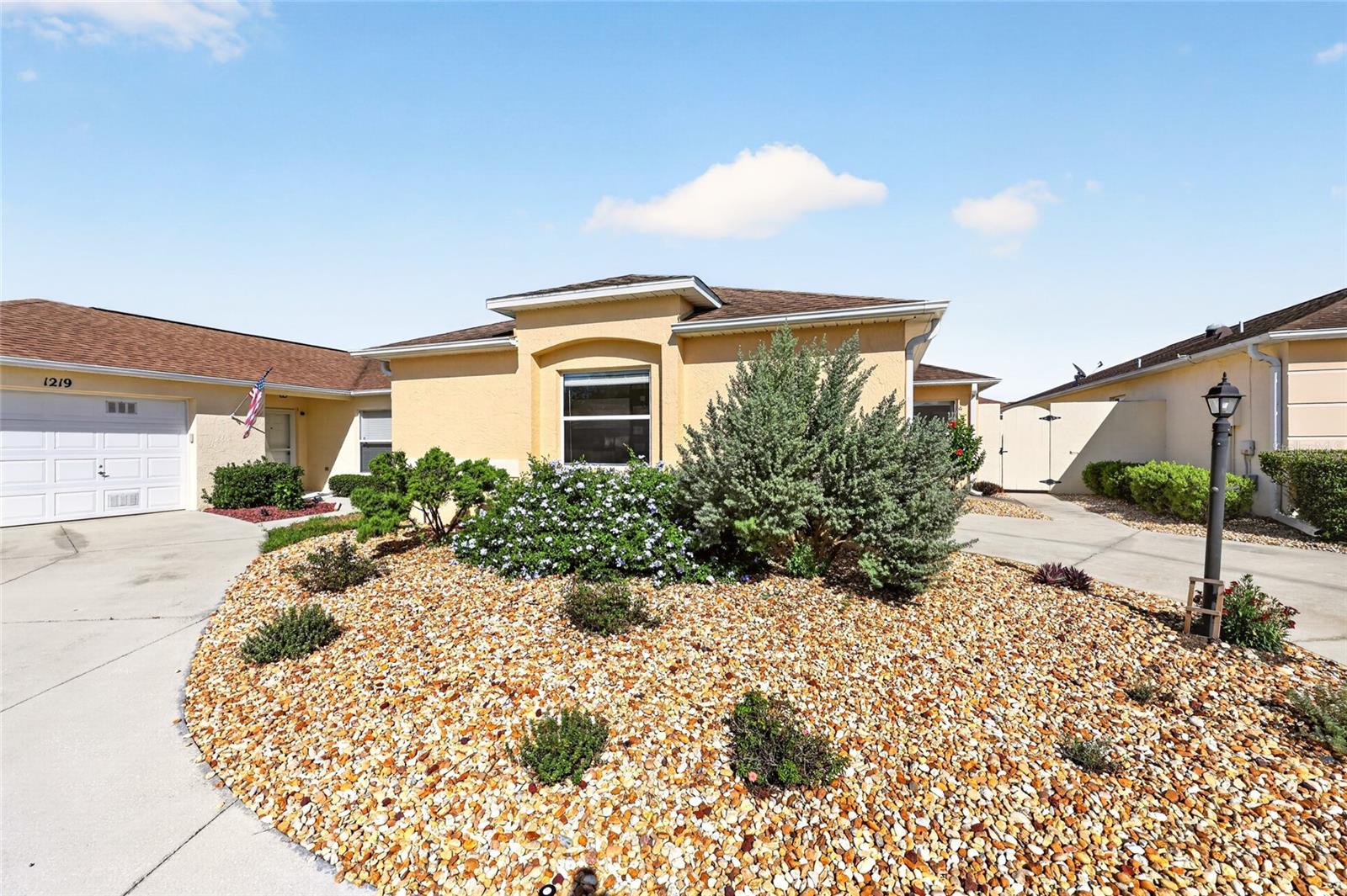 1217 Santa Cruz Dr Property Photo 3