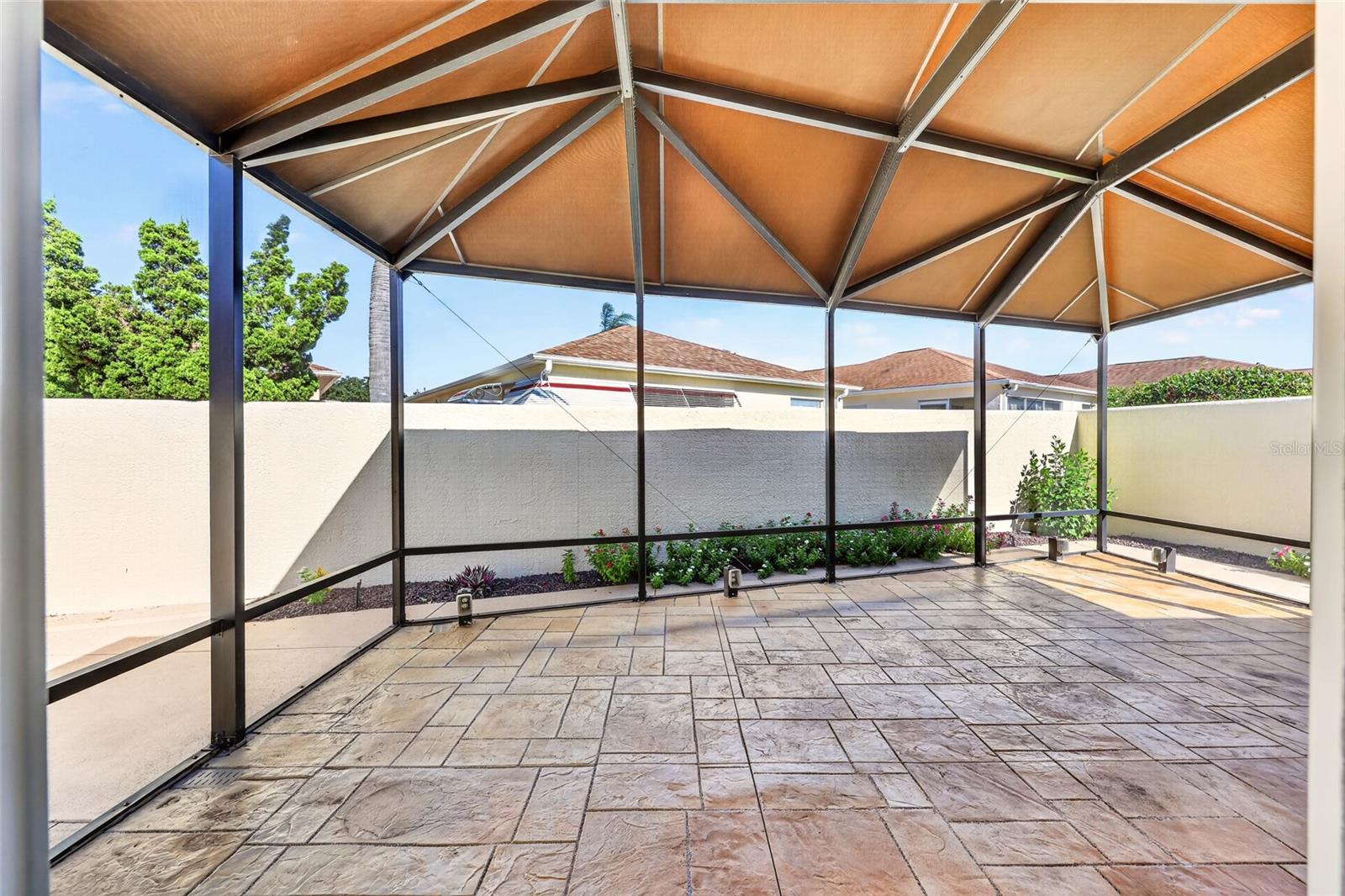 1217 Santa Cruz Dr Property Photo 36