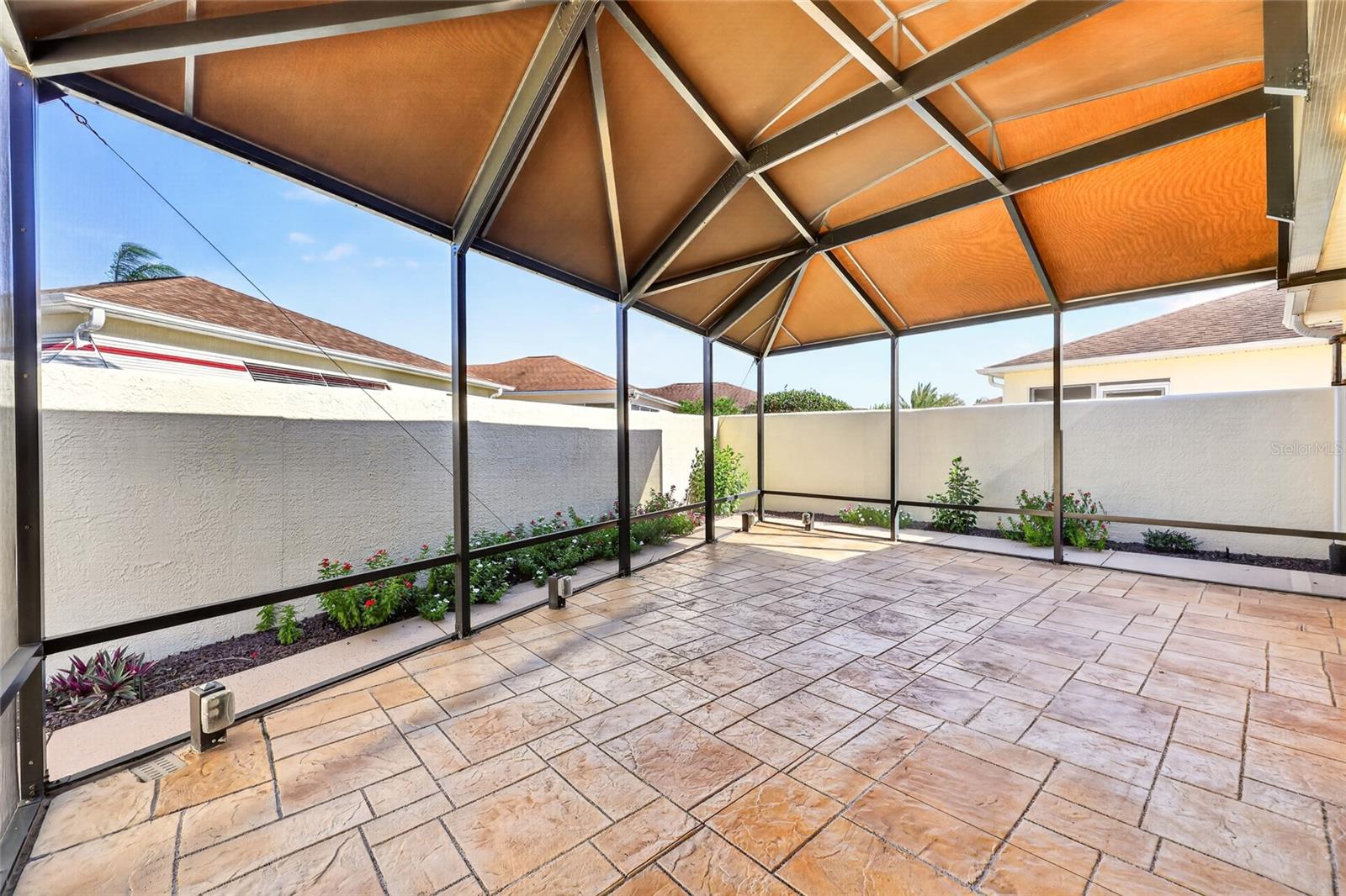 1217 Santa Cruz Dr Property Photo 37