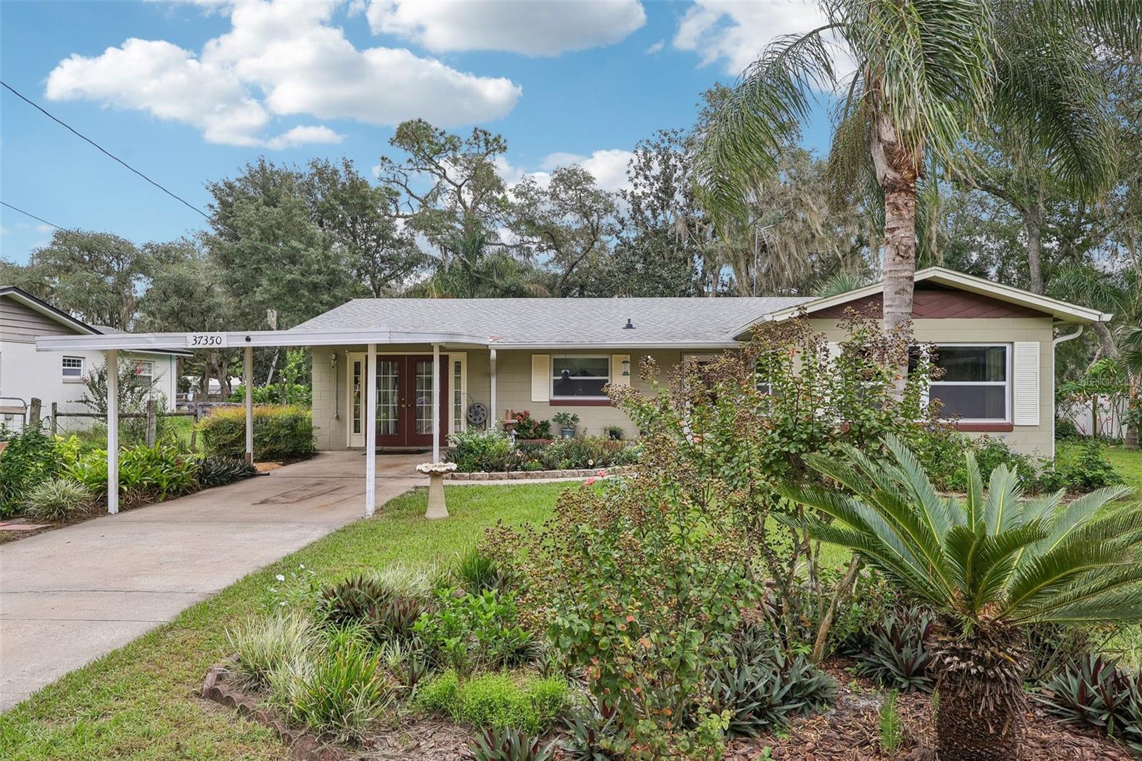37350 OAK LN Property Photo 1