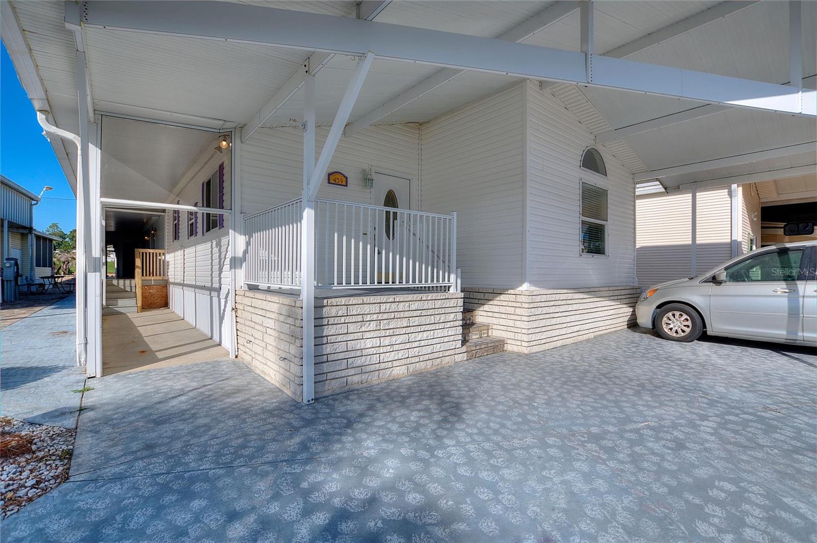 439 Par Pines Blvd Property Photo 4