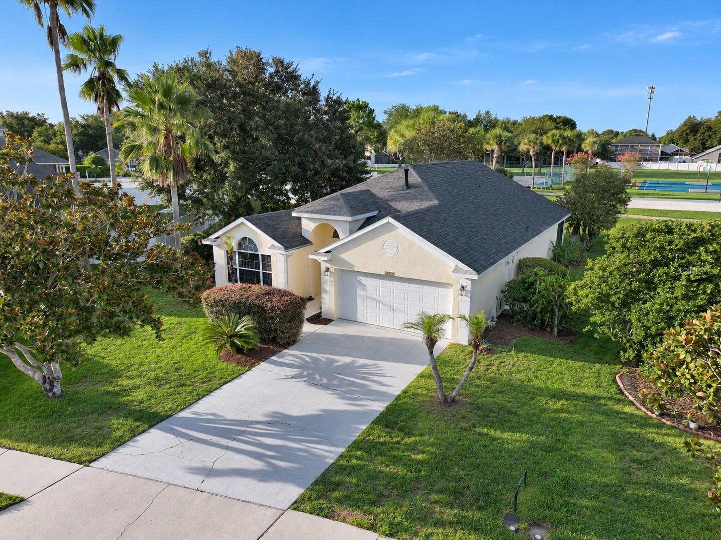 2813 Mayflower Loop Property Photo 1