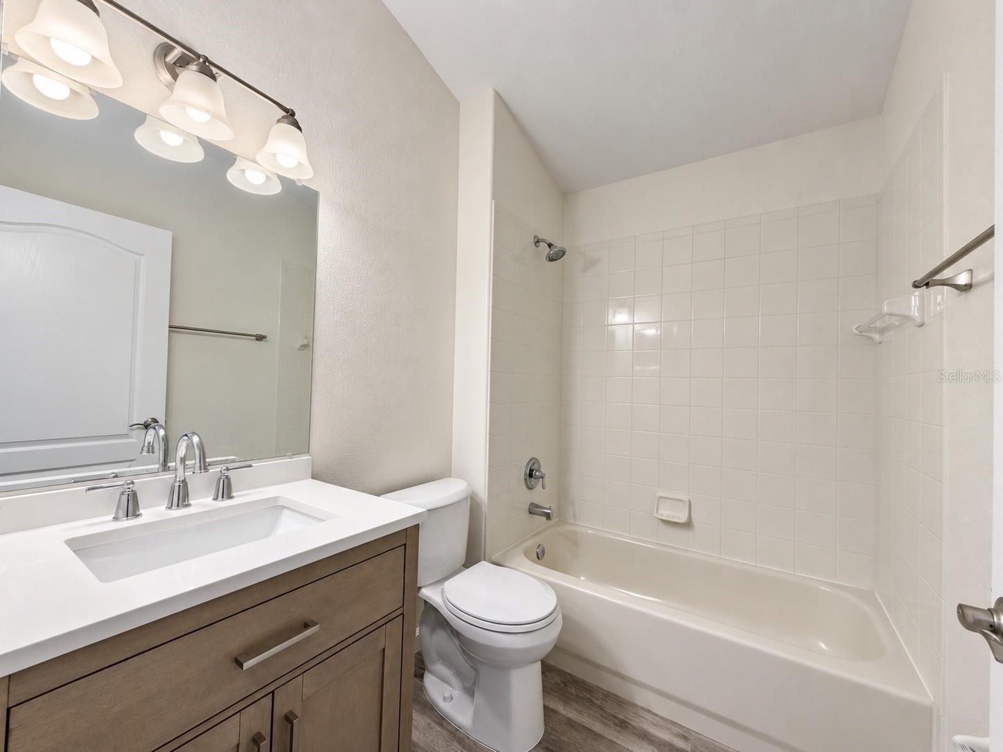 2813 Mayflower Loop Property Photo 34