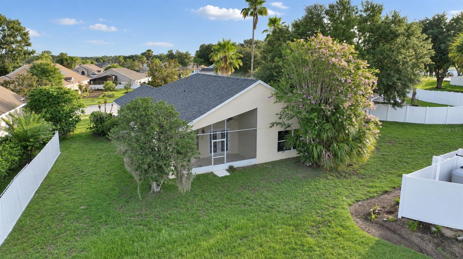 2813 Mayflower Loop Property Photo 44
