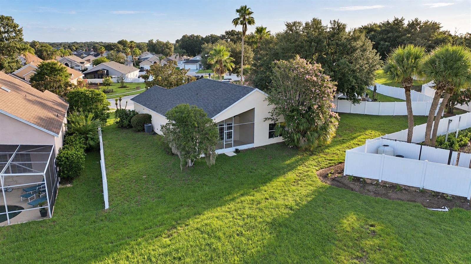 2813 Mayflower Loop Property Photo 45
