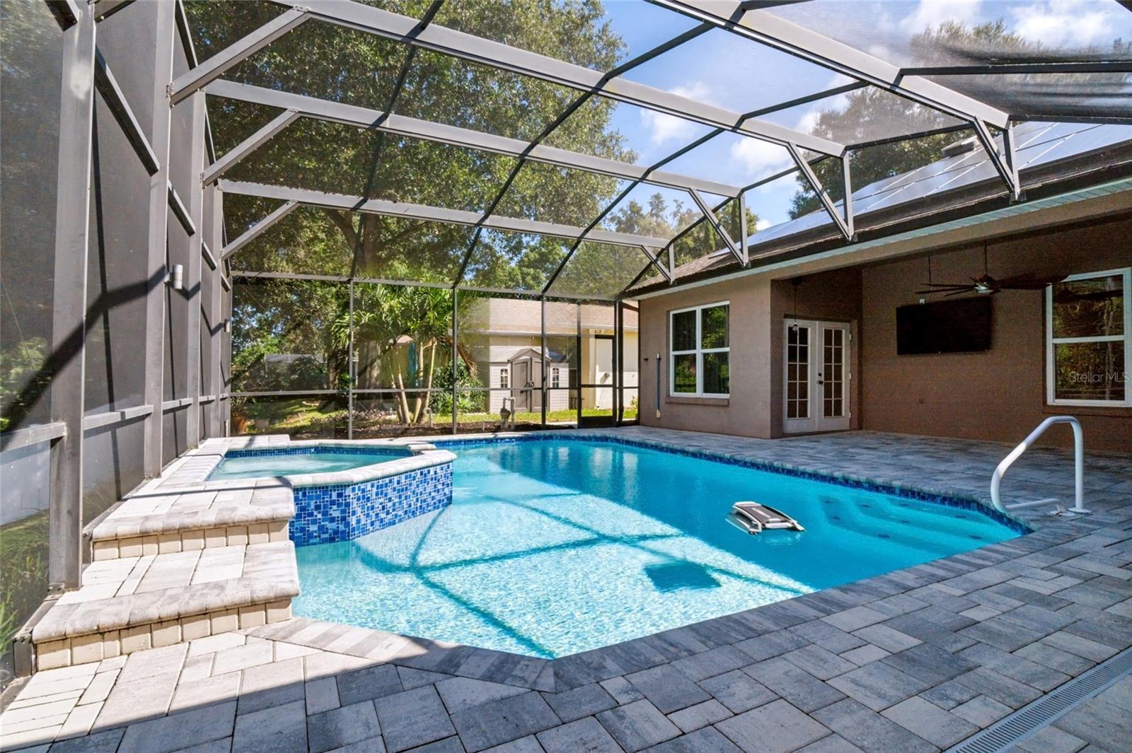 16208 Arrowhead Trl Property Photo 3
