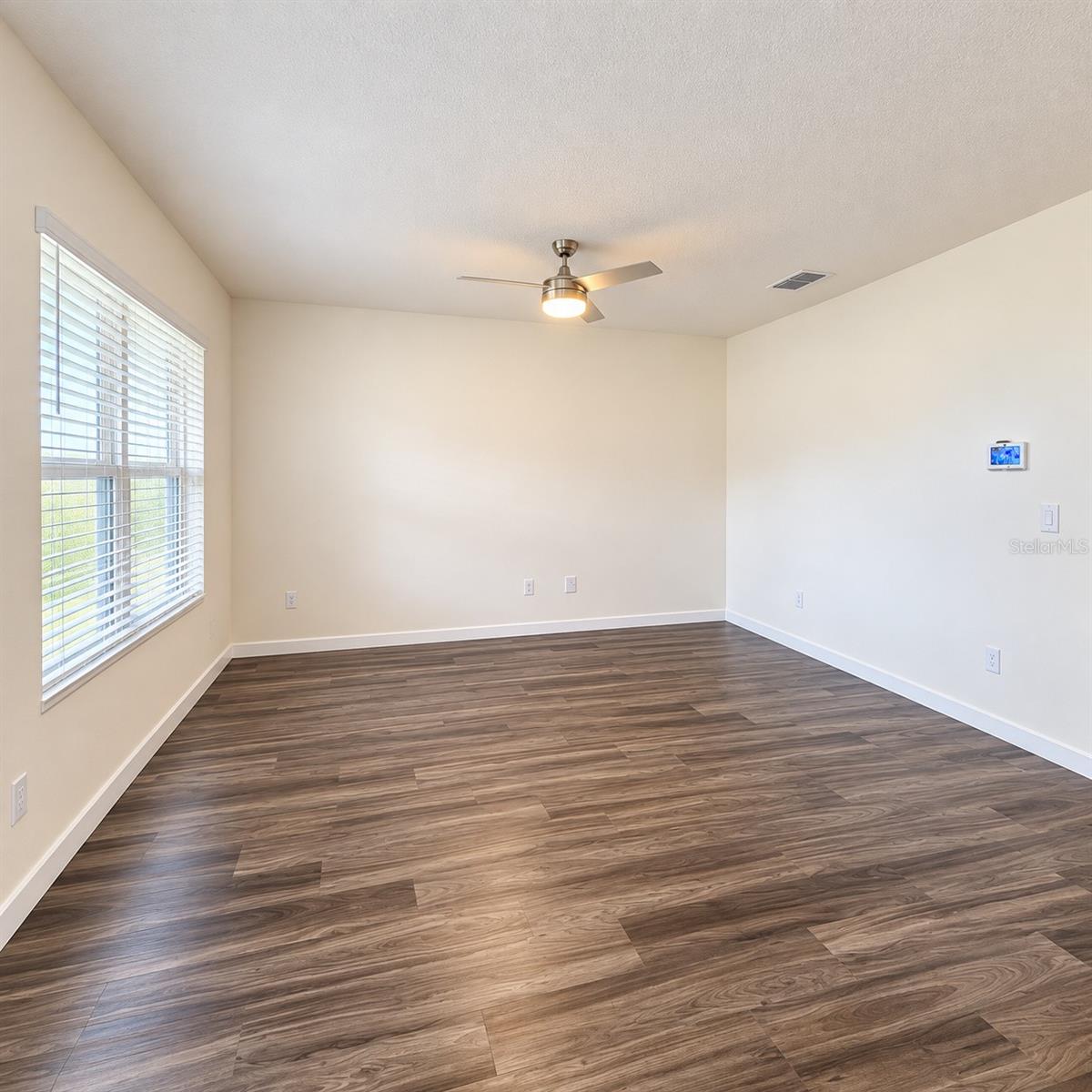 405 Chayne Pl Property Photo 3