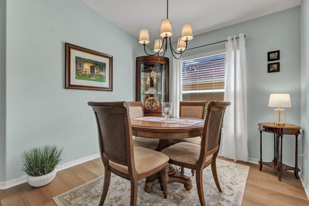 5811 Greenbriar Loop Property Photo 8