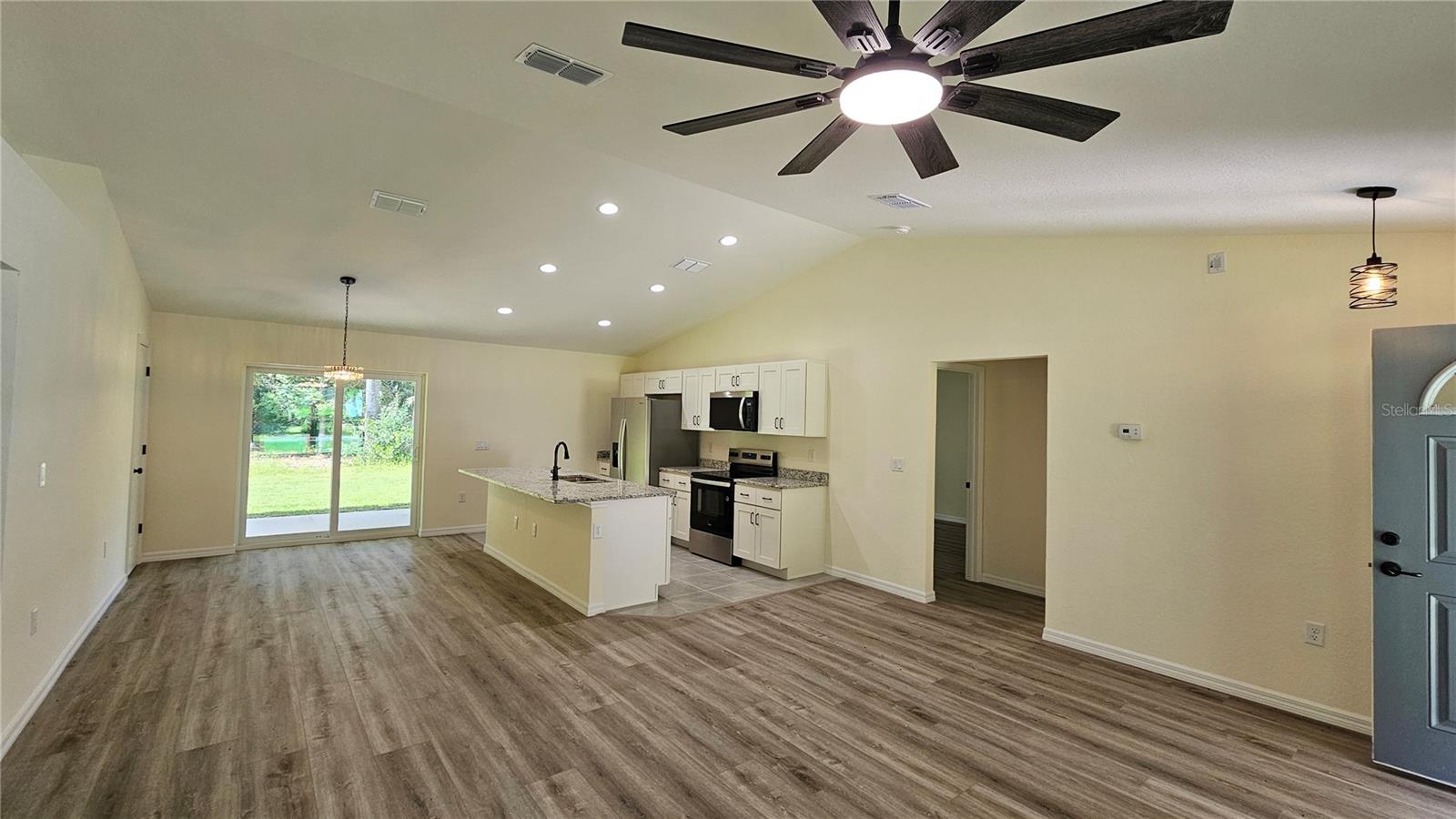 6 Bay Pass Ter Property Photo 3