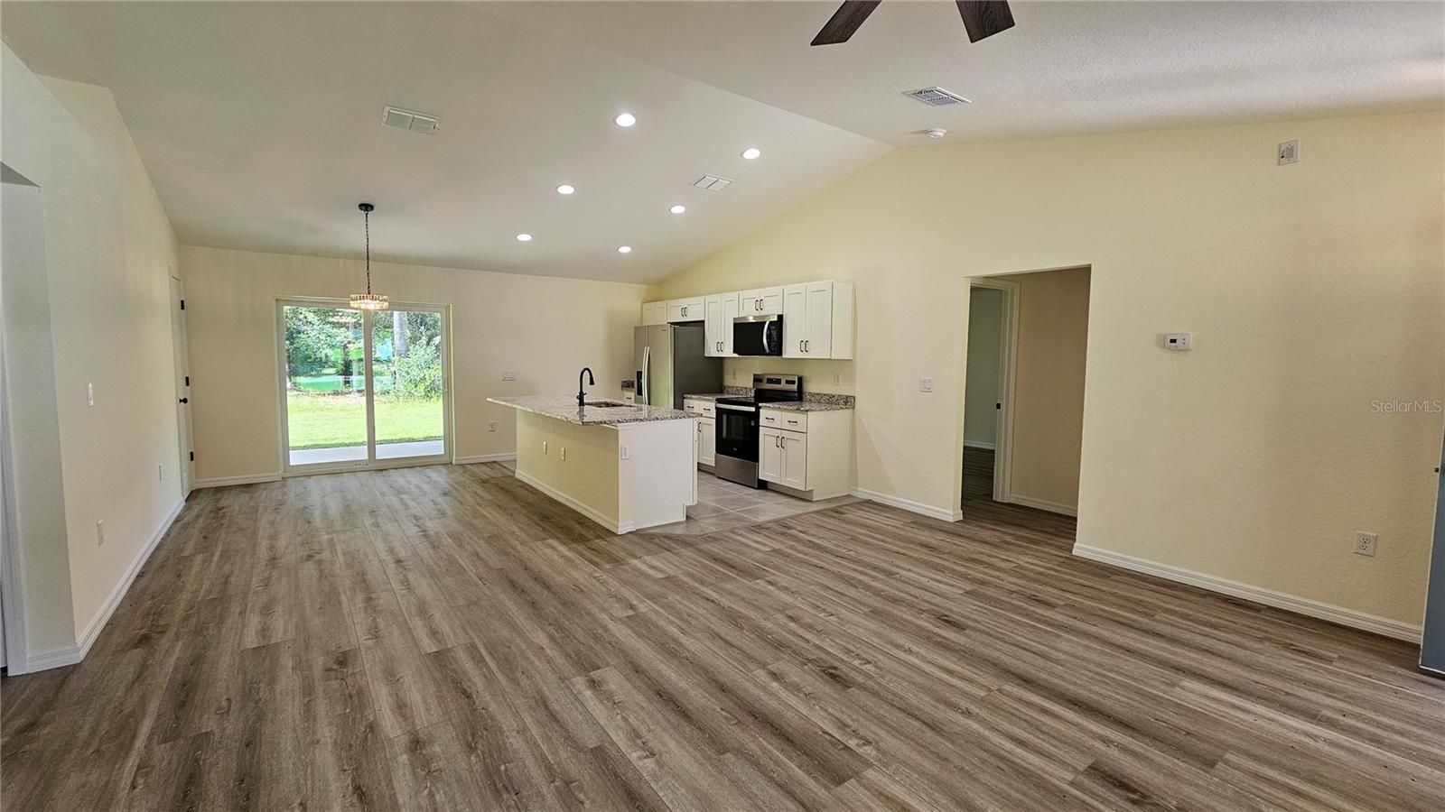 6 Bay Pass Ter Property Photo 5