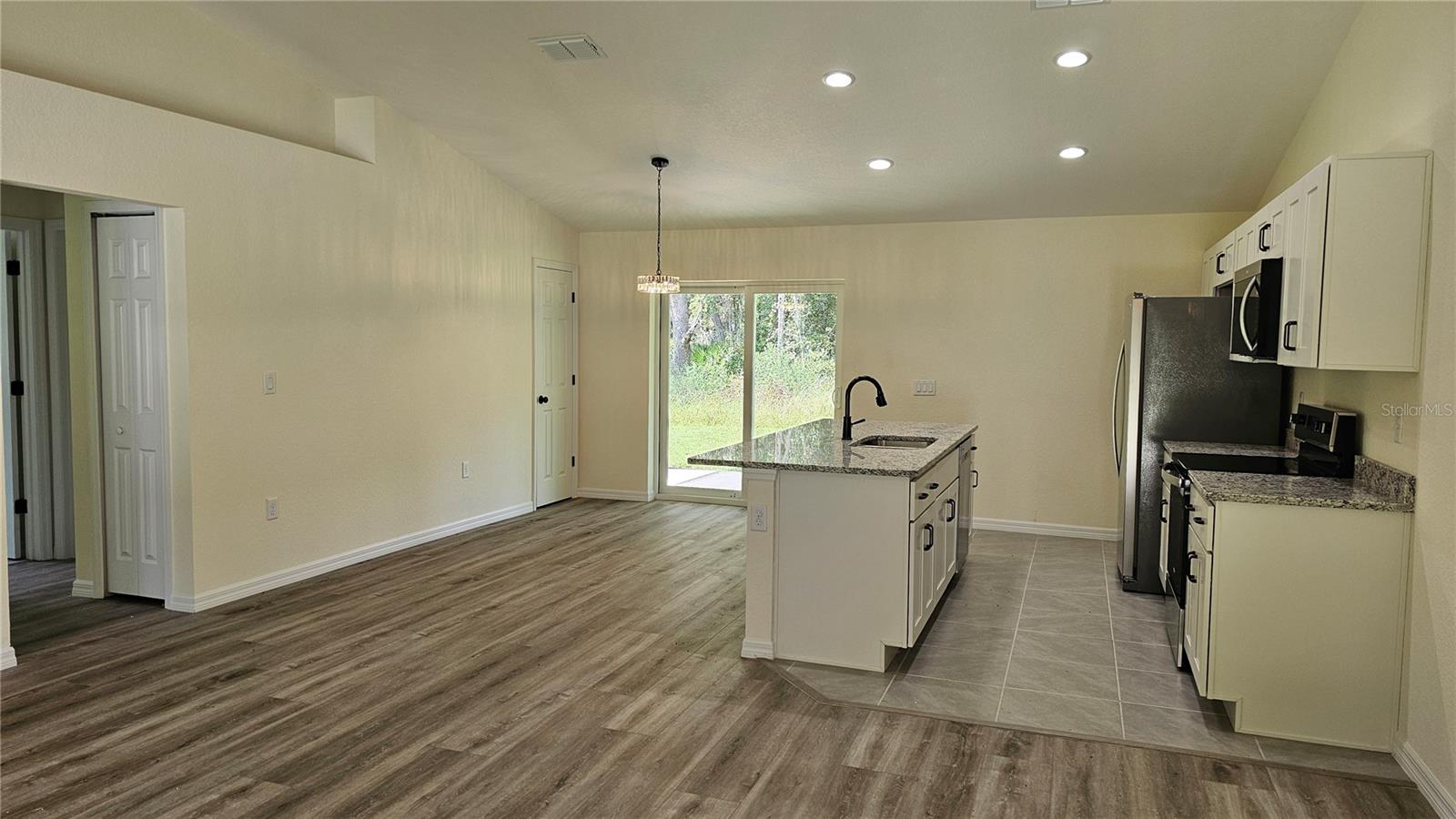 6 Bay Pass Ter Property Photo 6