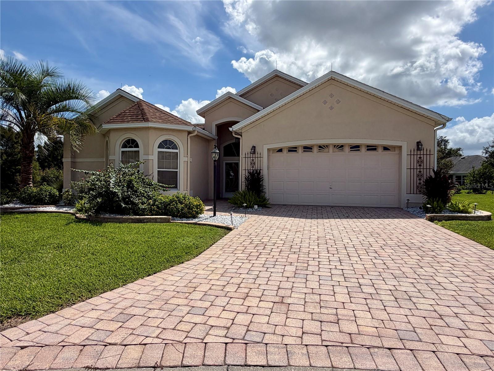 1802 Estafana Way Property Photo 2