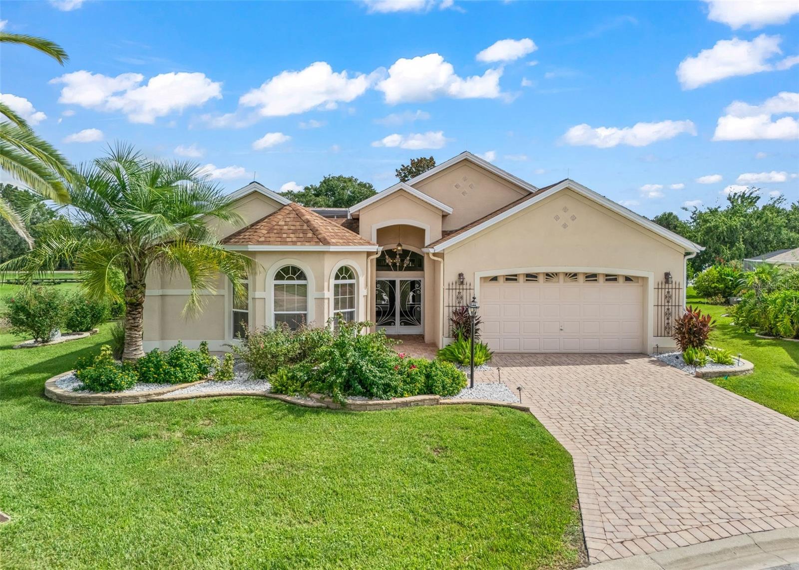 1802 Estafana Way Property Photo 2