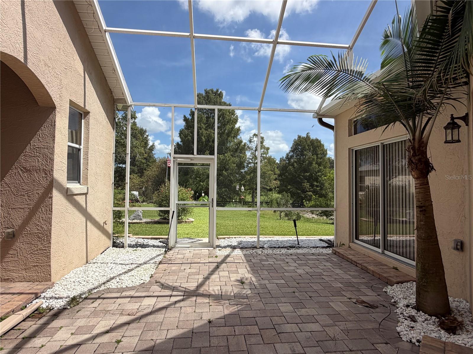 1802 Estafana Way Property Photo 4