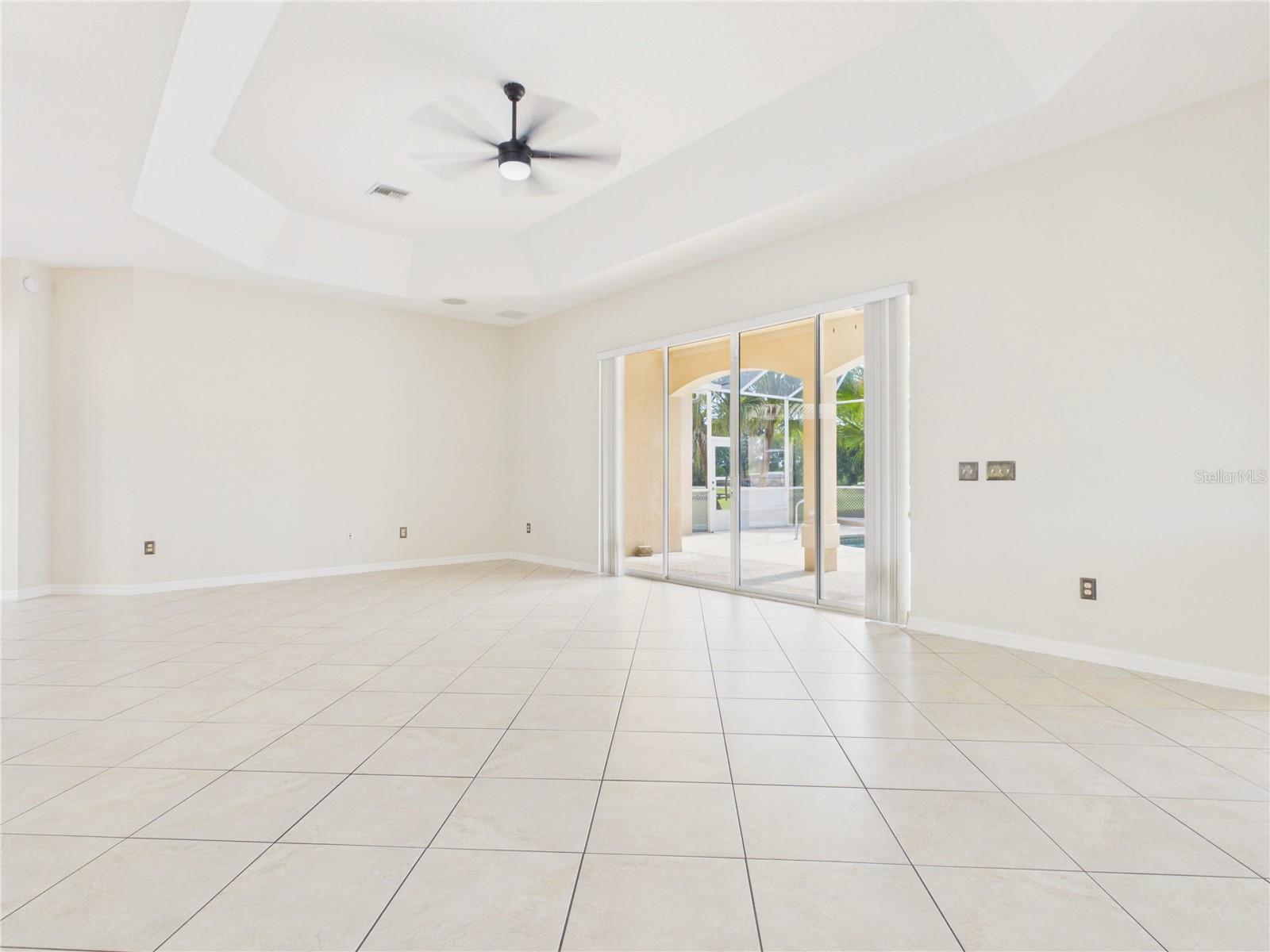 1802 Estafana Way Property Photo 10