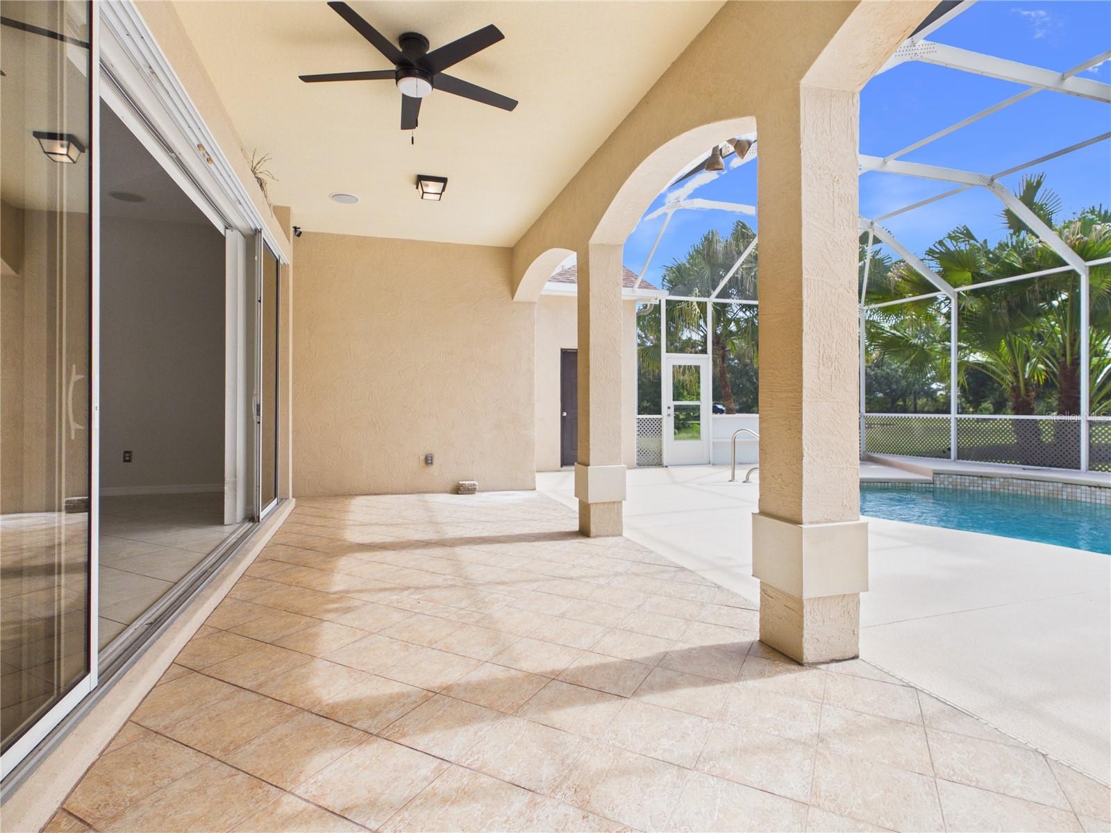 1802 Estafana Way Property Photo 16