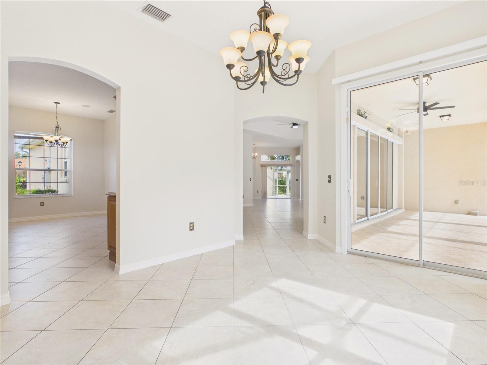 1802 Estafana Way Property Photo 25