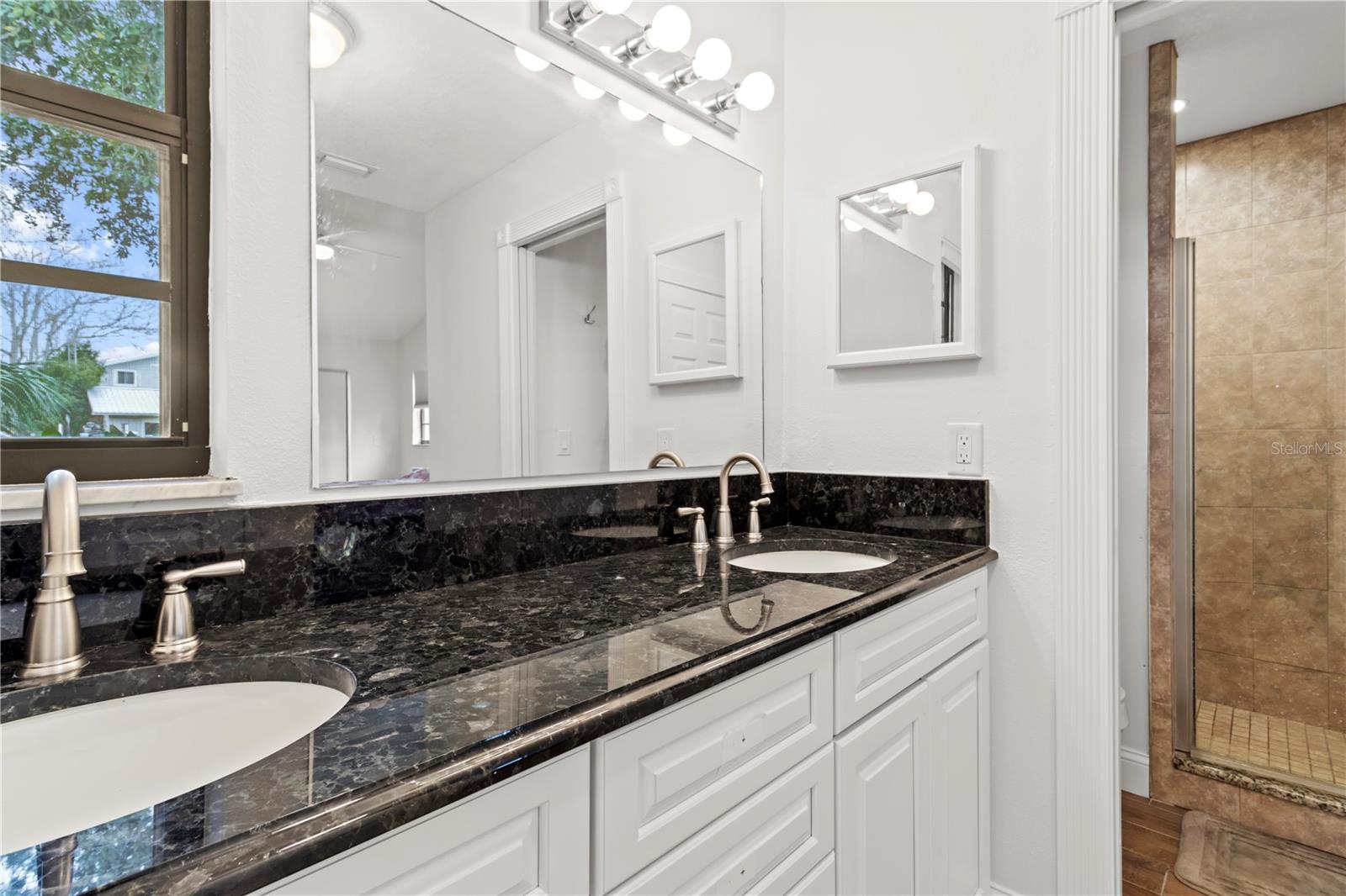 11770 W Sunnybrook Ct Property Photo 24