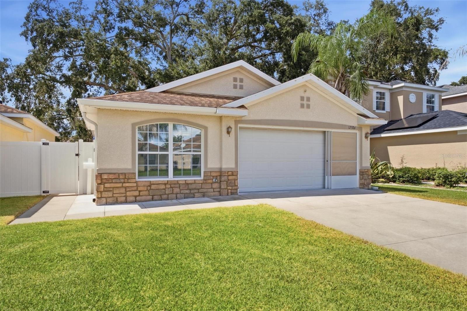12386 Ne 50th Vw Property Photo 2