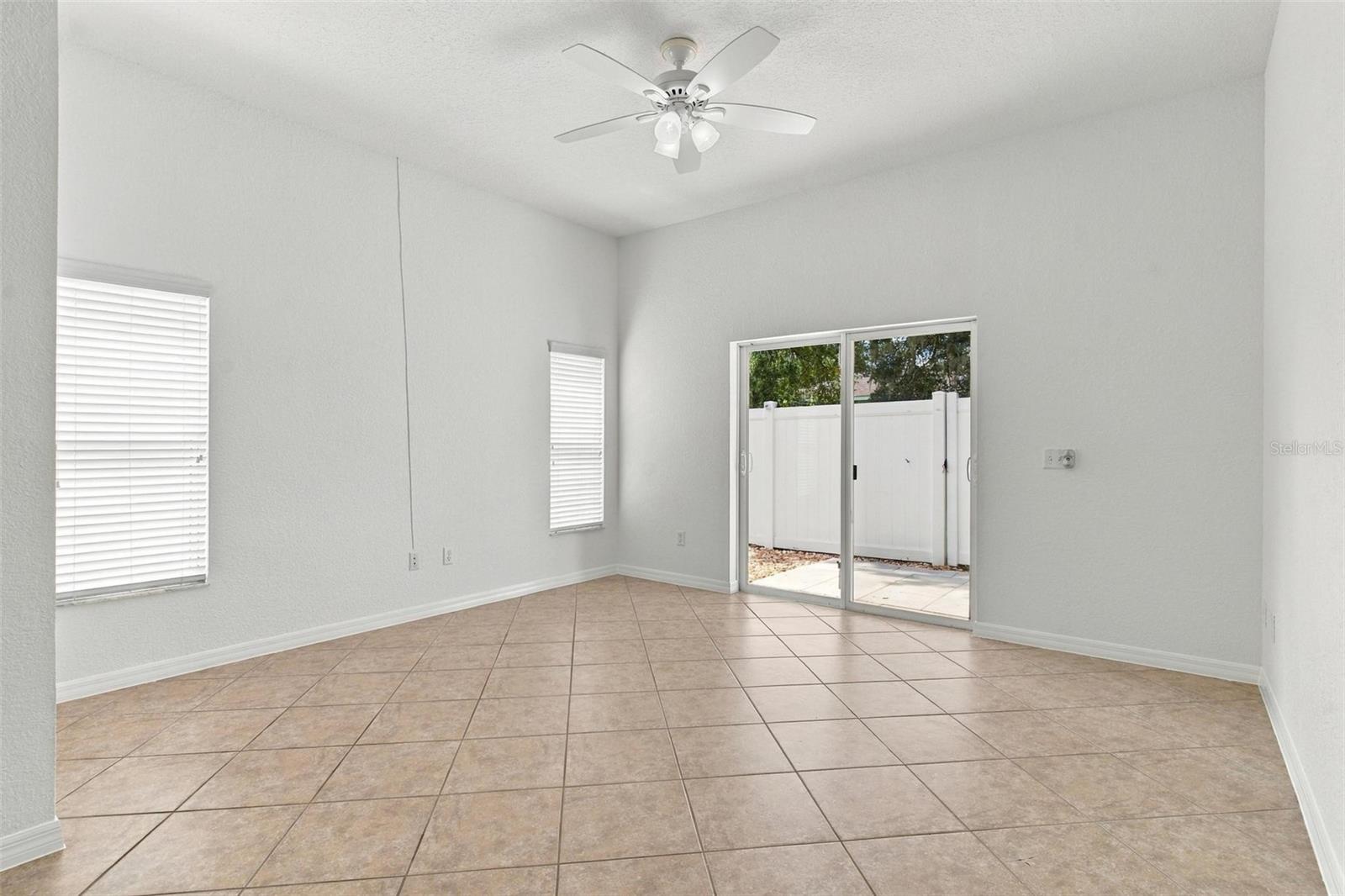 12386 Ne 50th Vw Property Photo 7