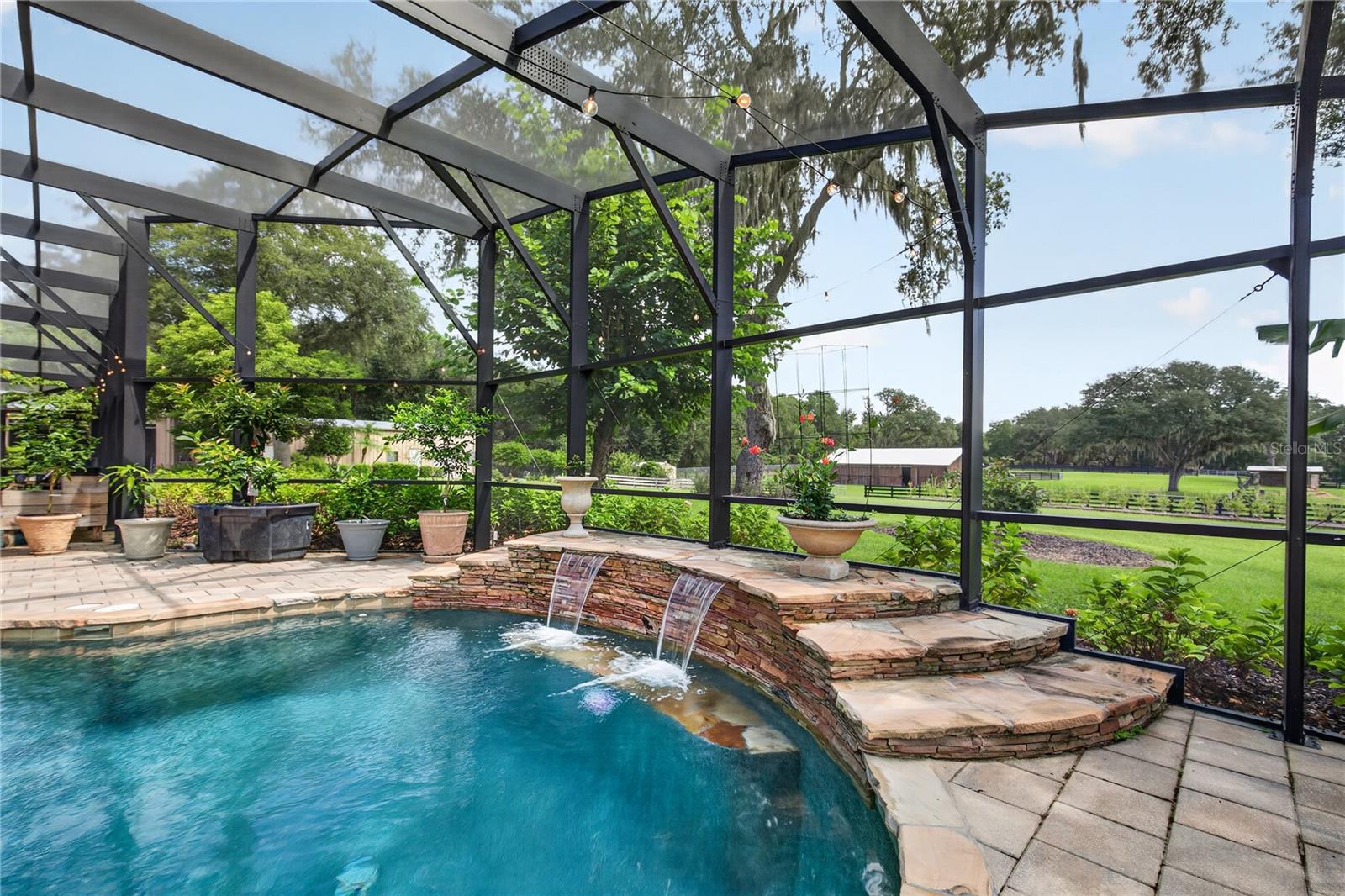 38224 Journey Ln Property Photo 11