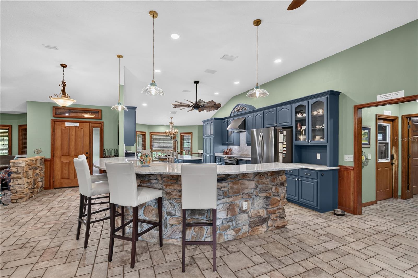 38224 Journey Ln Property Photo 15