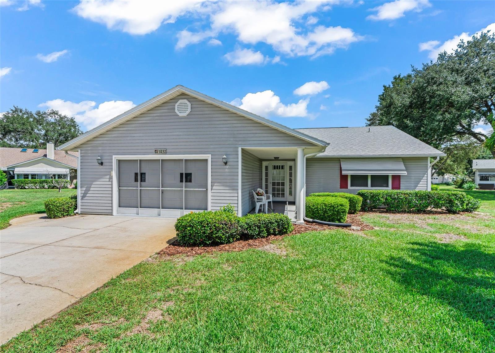 1032 Scotch Pine Ct Property Photo 3