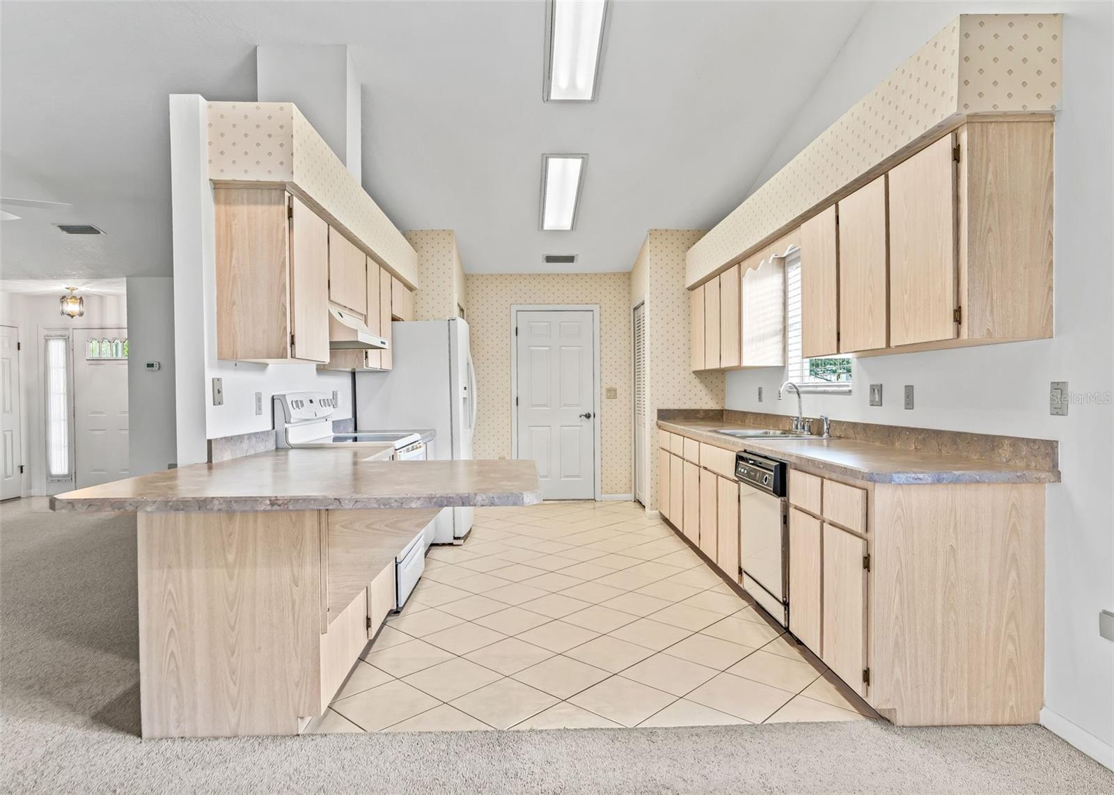 1032 Scotch Pine Ct Property Photo 14