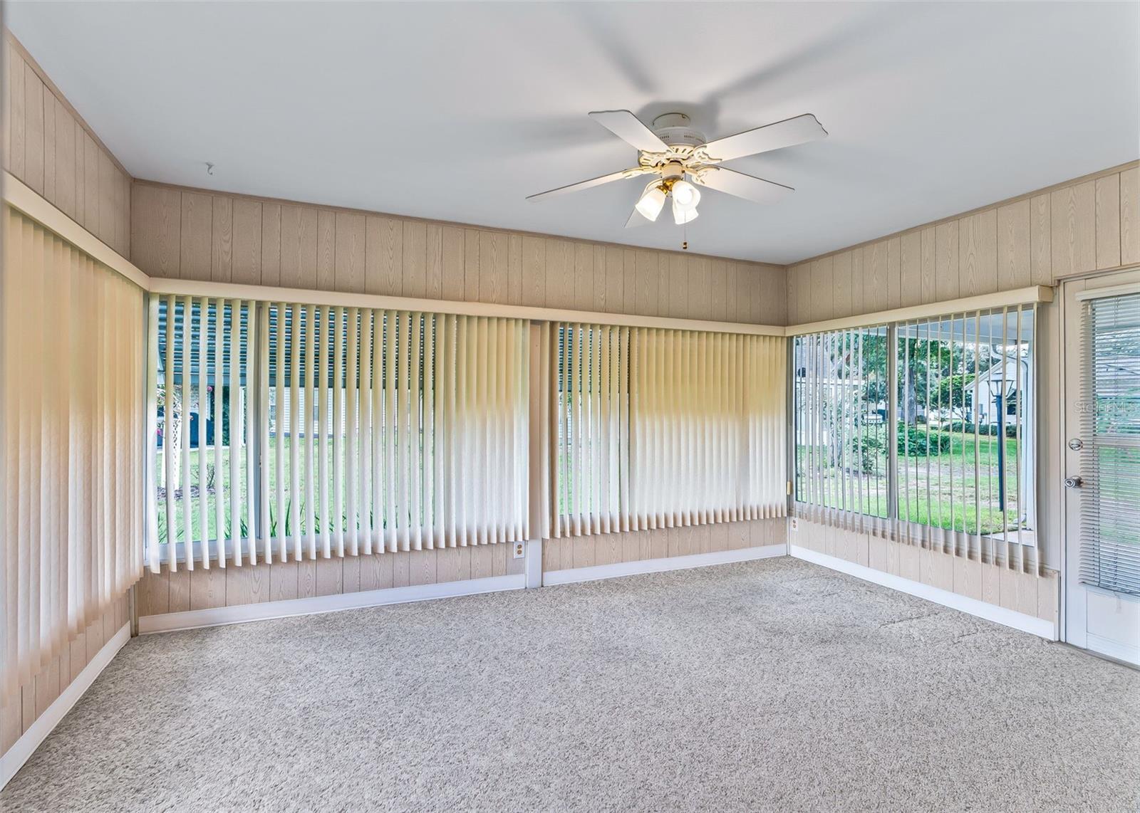 1032 Scotch Pine Ct Property Photo 19