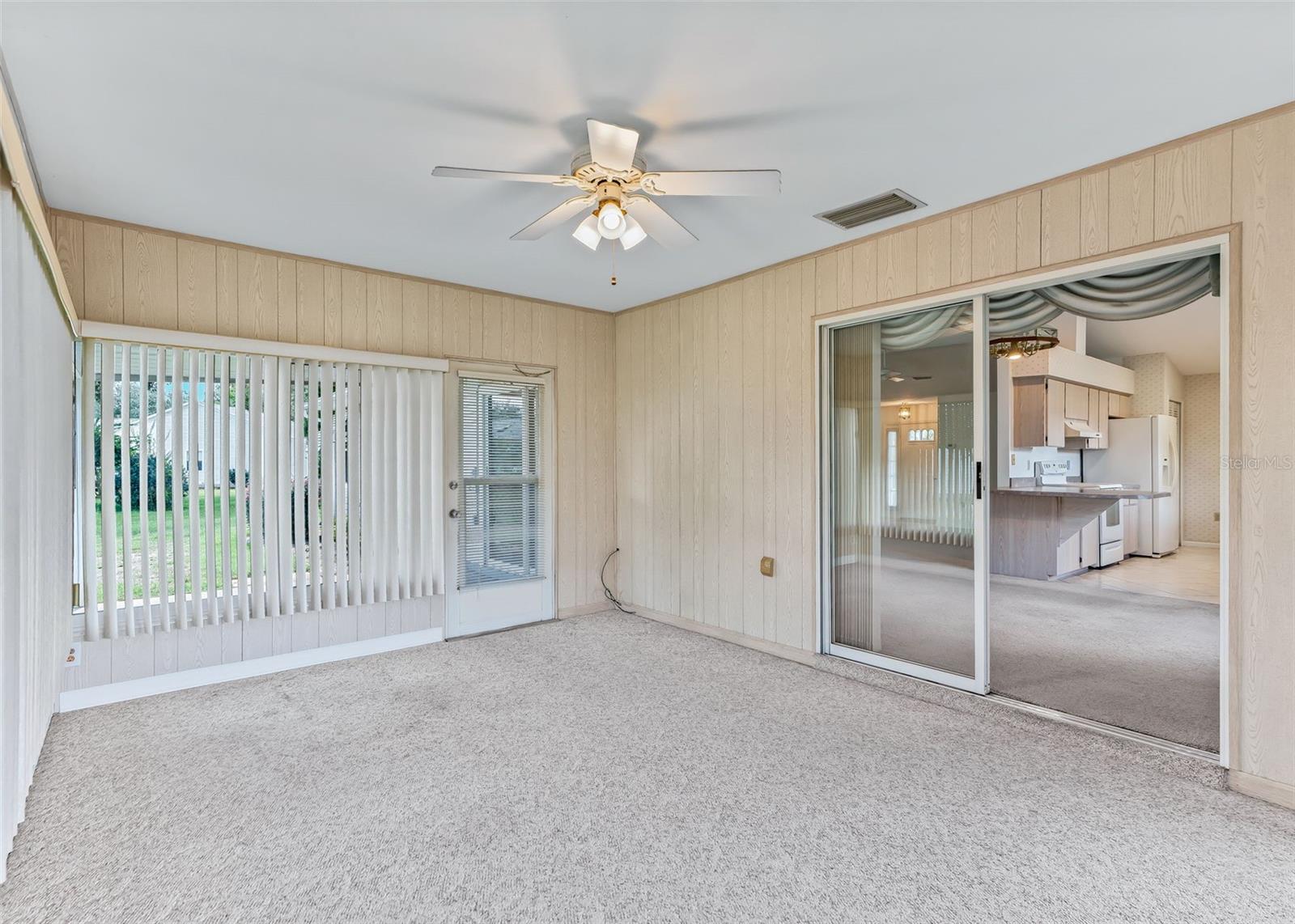 1032 Scotch Pine Ct Property Photo 20