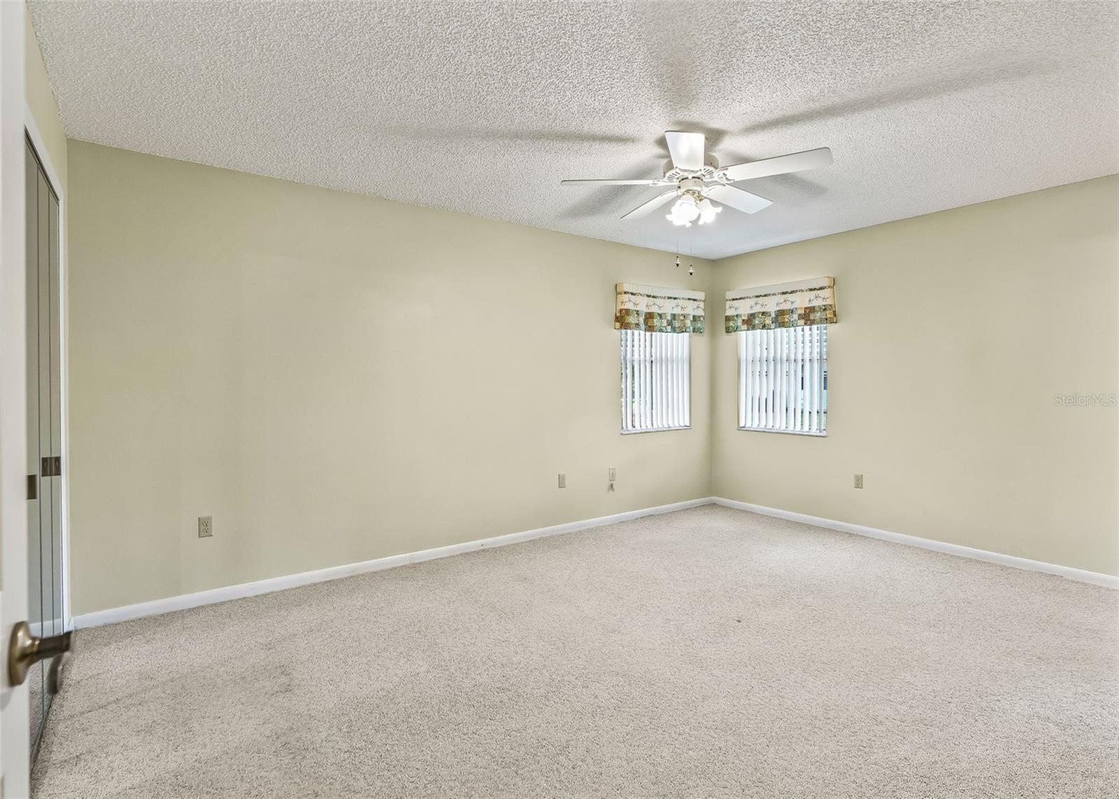 1032 Scotch Pine Ct Property Photo 21