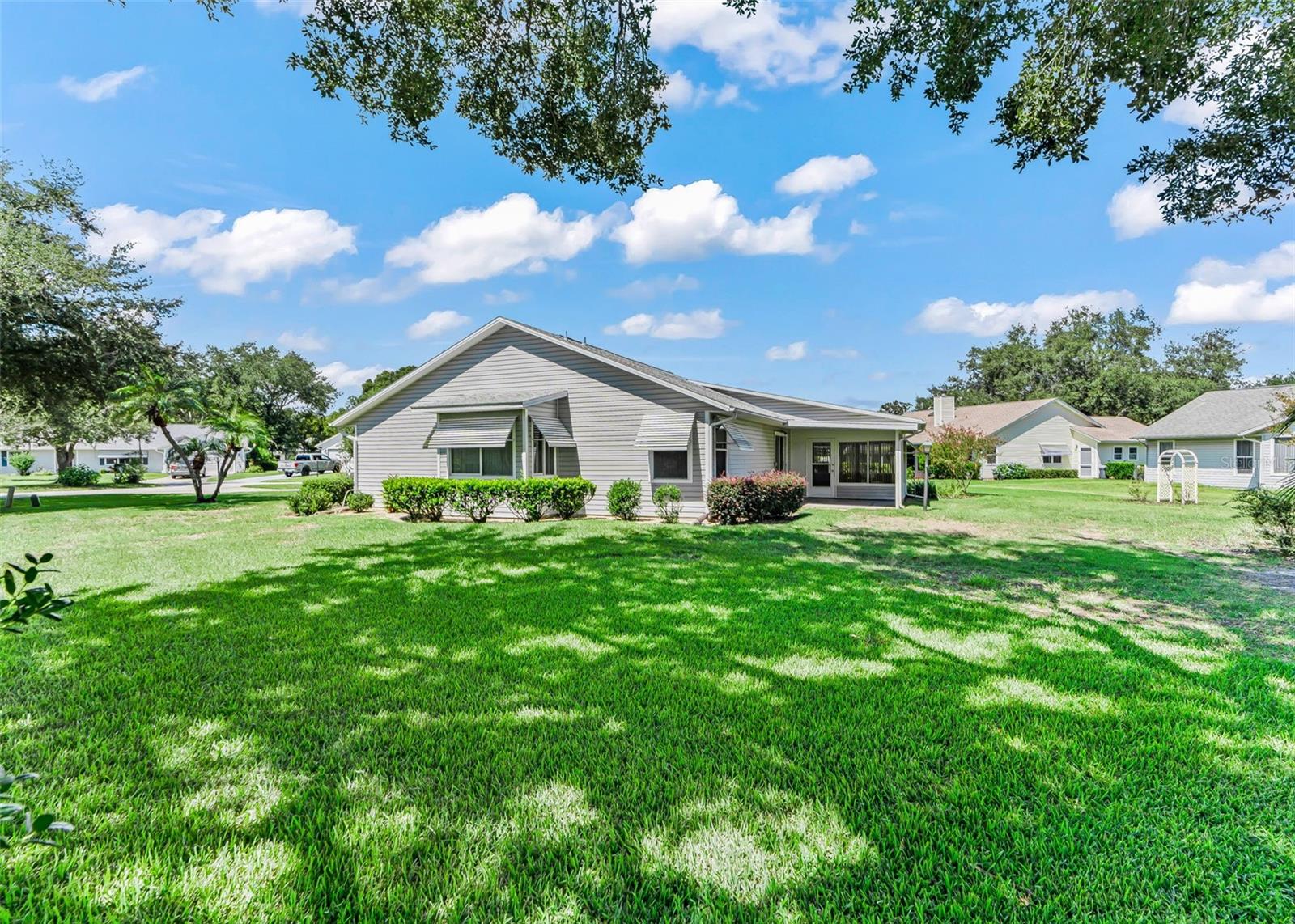1032 Scotch Pine Ct Property Photo 38