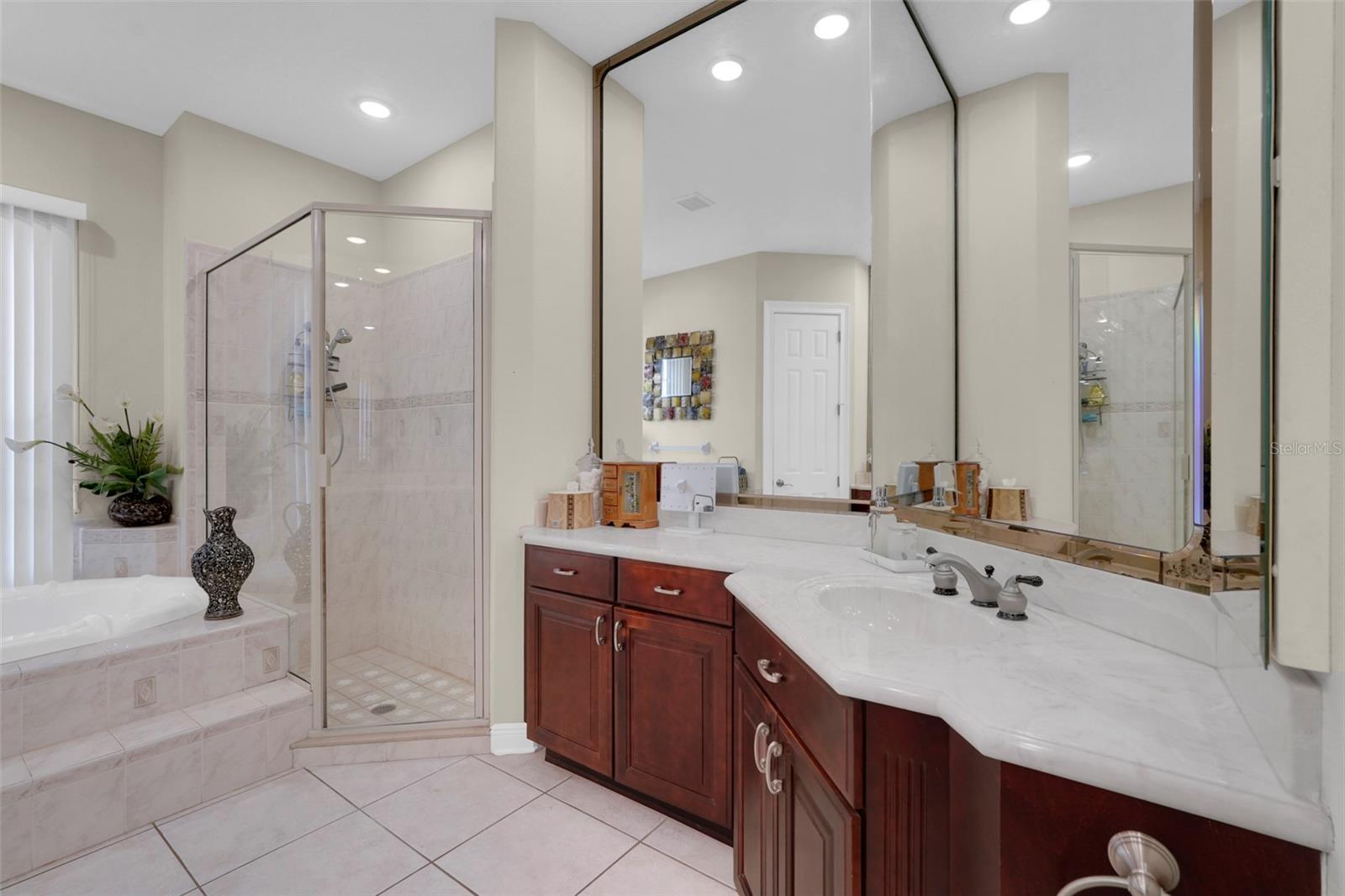 1562 Kennesaw Dr Property Photo 28