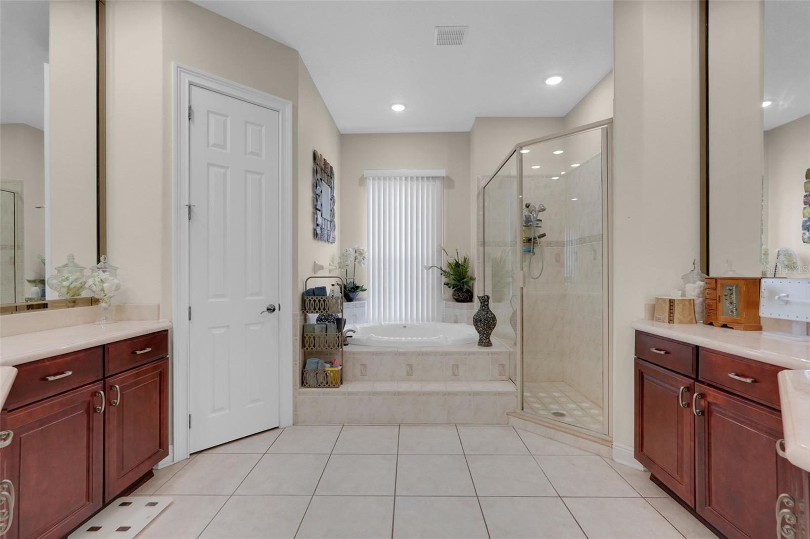 1562 Kennesaw Dr Property Photo 29