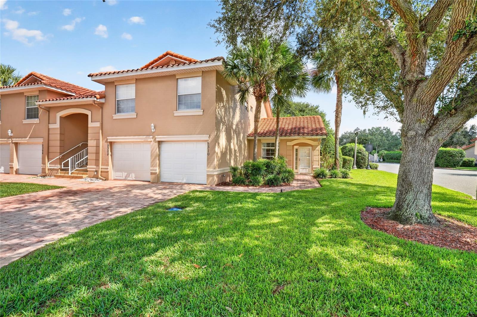5310 BOWLINE CT #1 Property Photo 1