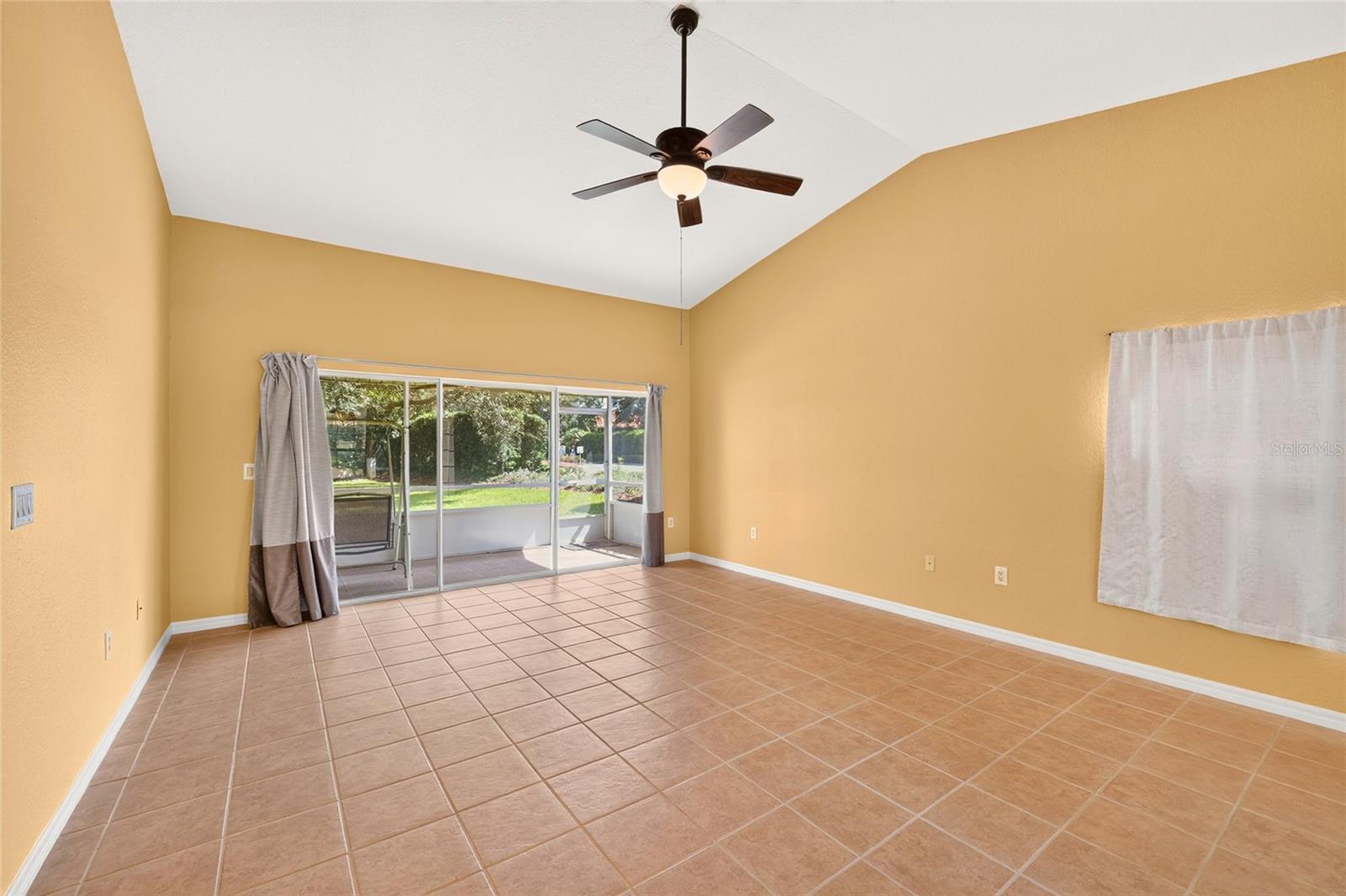 5310 Bowline Ct #1 Property Photo 10