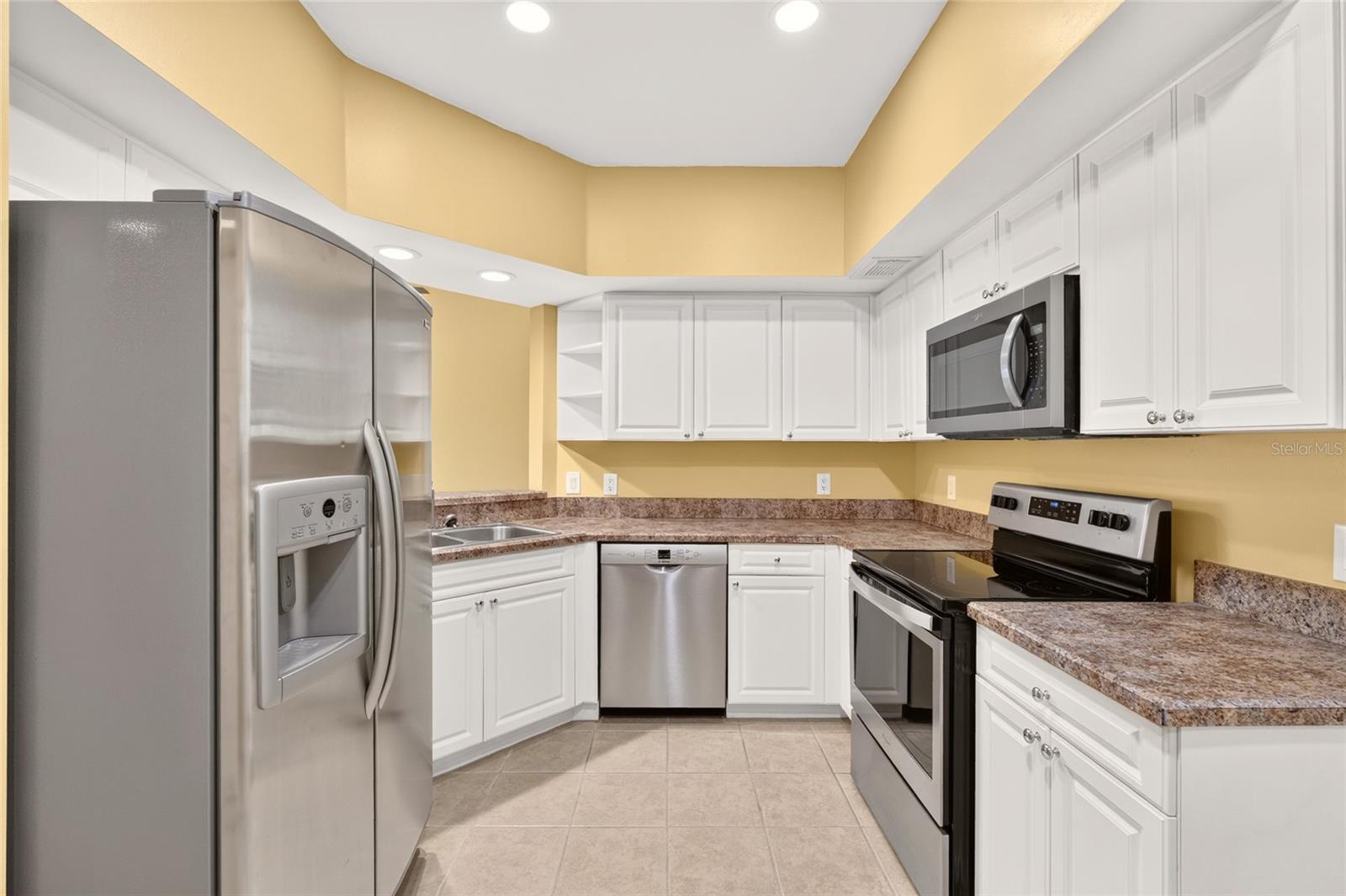 5310 Bowline Ct #1 Property Photo 12
