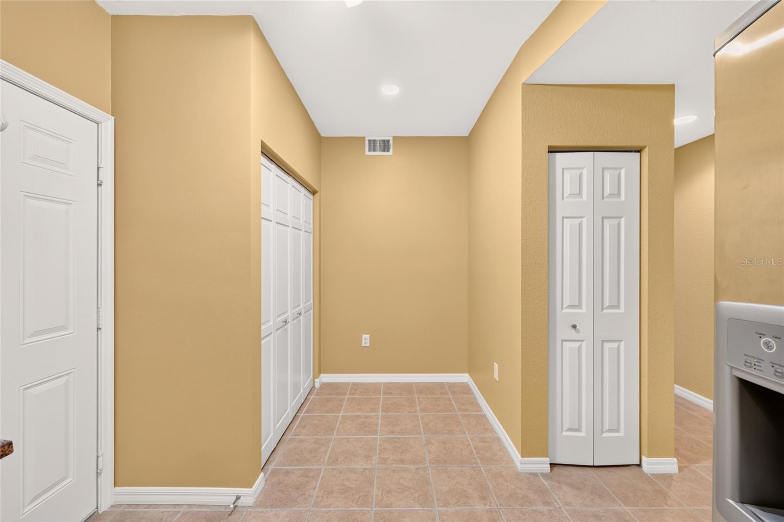 5310 Bowline Ct #1 Property Photo 13