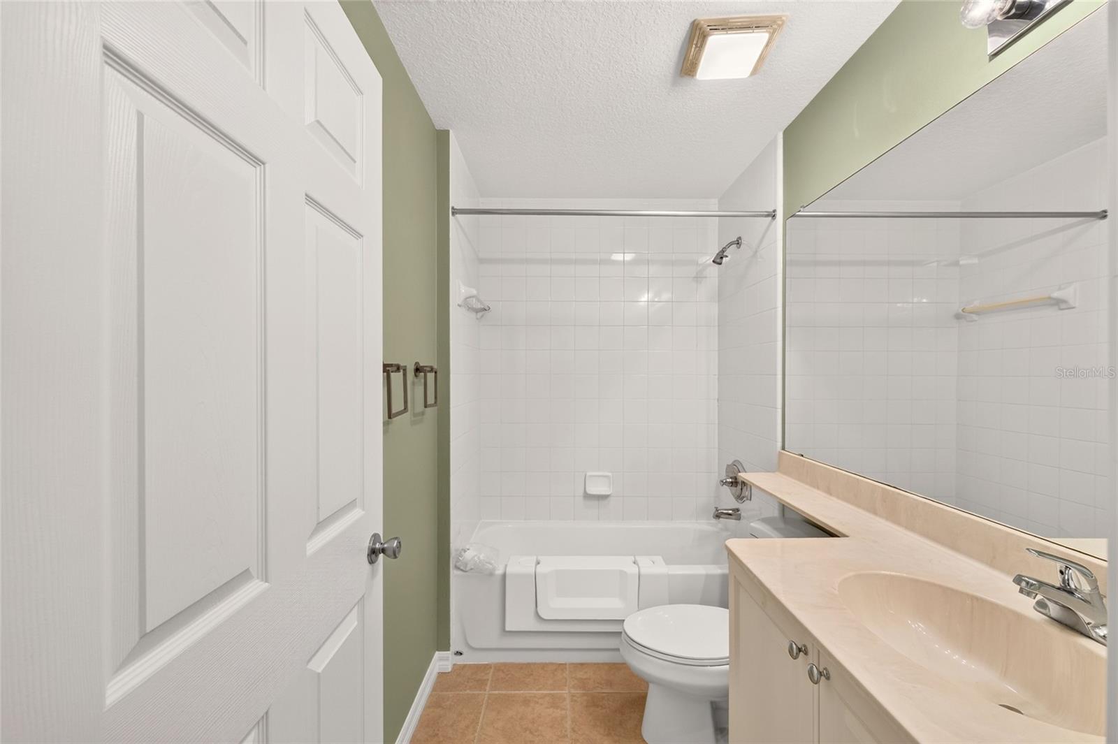 5310 Bowline Ct #1 Property Photo 27