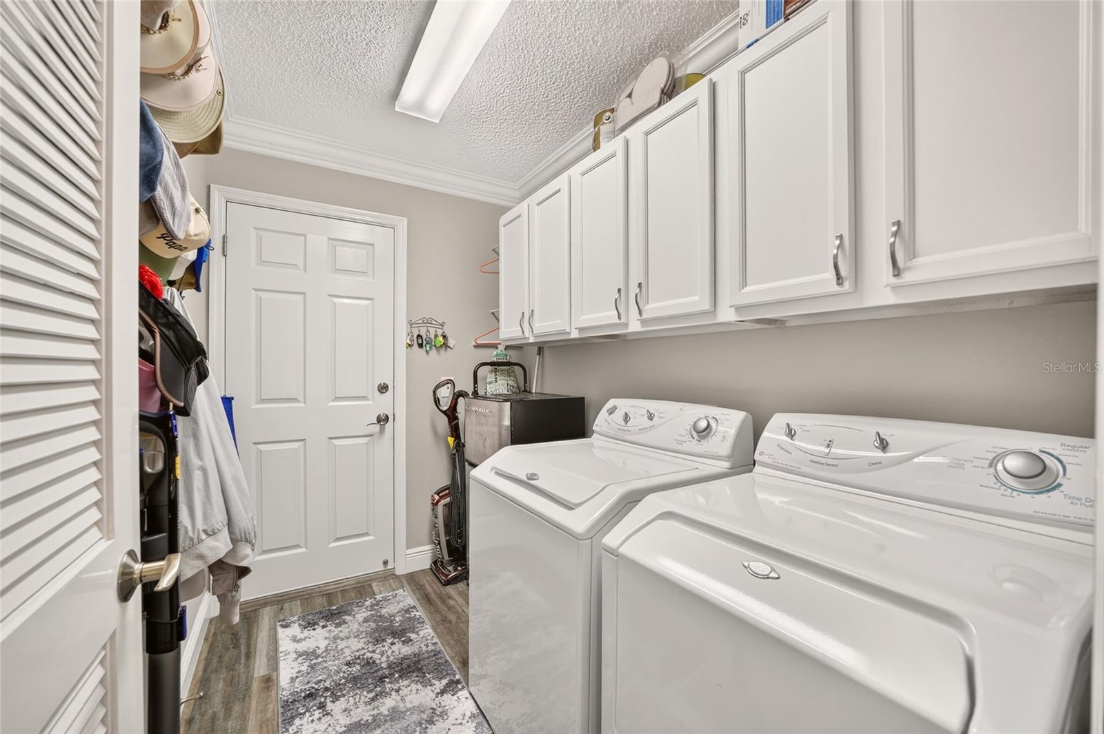 2749 Banyan Pl Property Photo 18