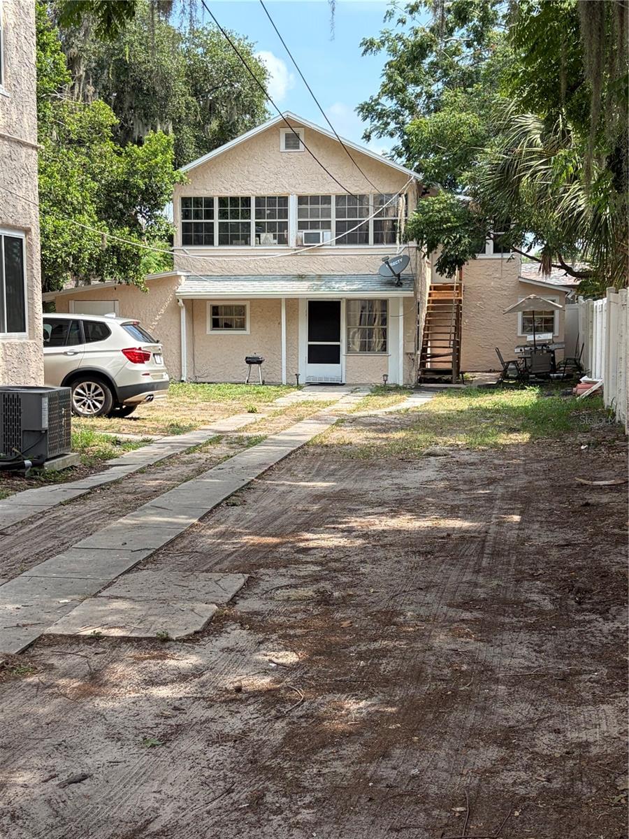 19 W Pendleton Ave Property Photo 2