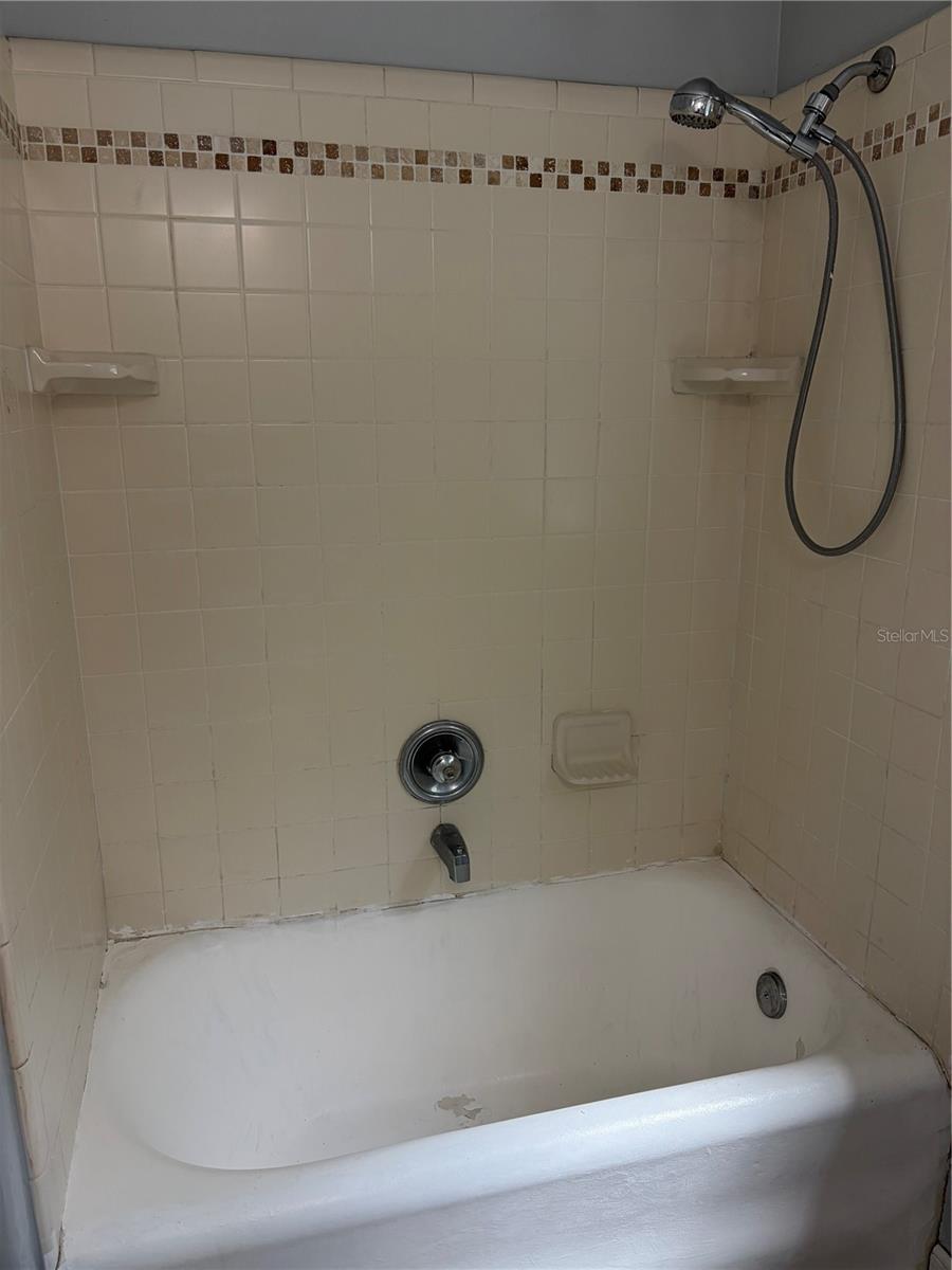 19 W Pendleton Ave Property Photo 10